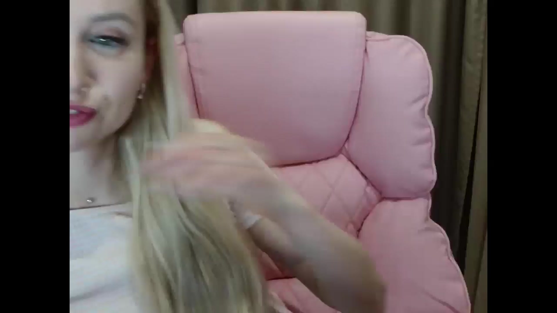 Gallery image thumbnail from Miss_Sylvia's myfreecams stream on, 04/01/2025, 18:42 image 15 of 20
