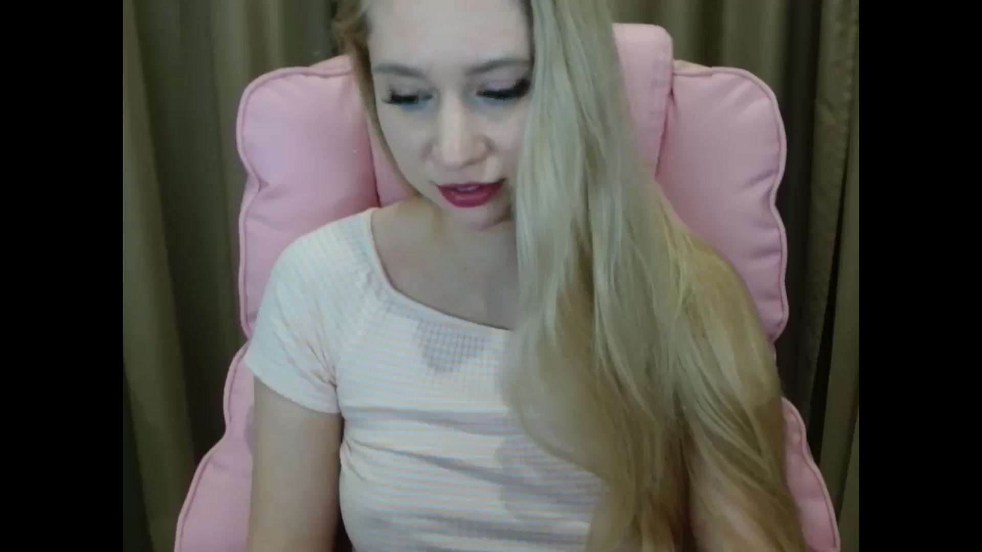 Gallery image thumbnail from Miss_Sylvia's myfreecams stream on, 04/01/2025, 18:42 image 16 of 20