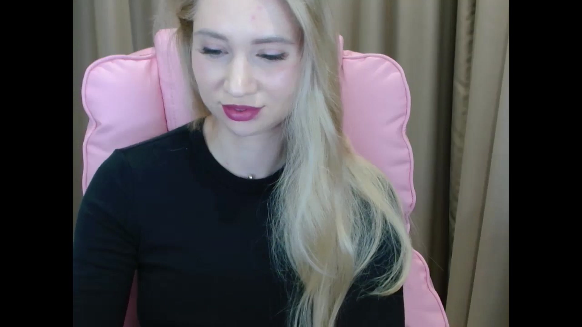 Gallery image thumbnail from Miss_Sylvia's myfreecams stream on, 04/02/2025, 19:38 image 12 of 20