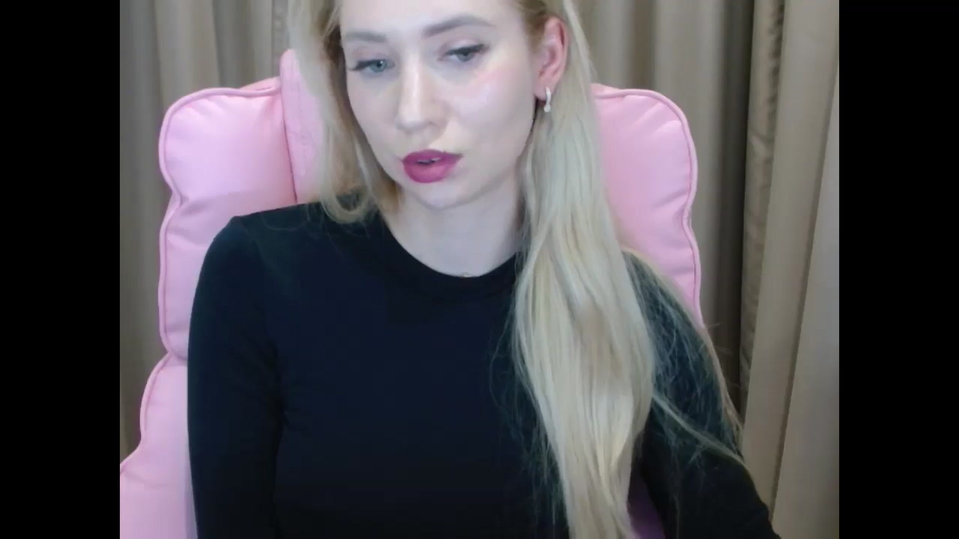 Gallery image thumbnail from Miss_Sylvia's myfreecams stream on, 04/02/2025, 19:38 image 15 of 20