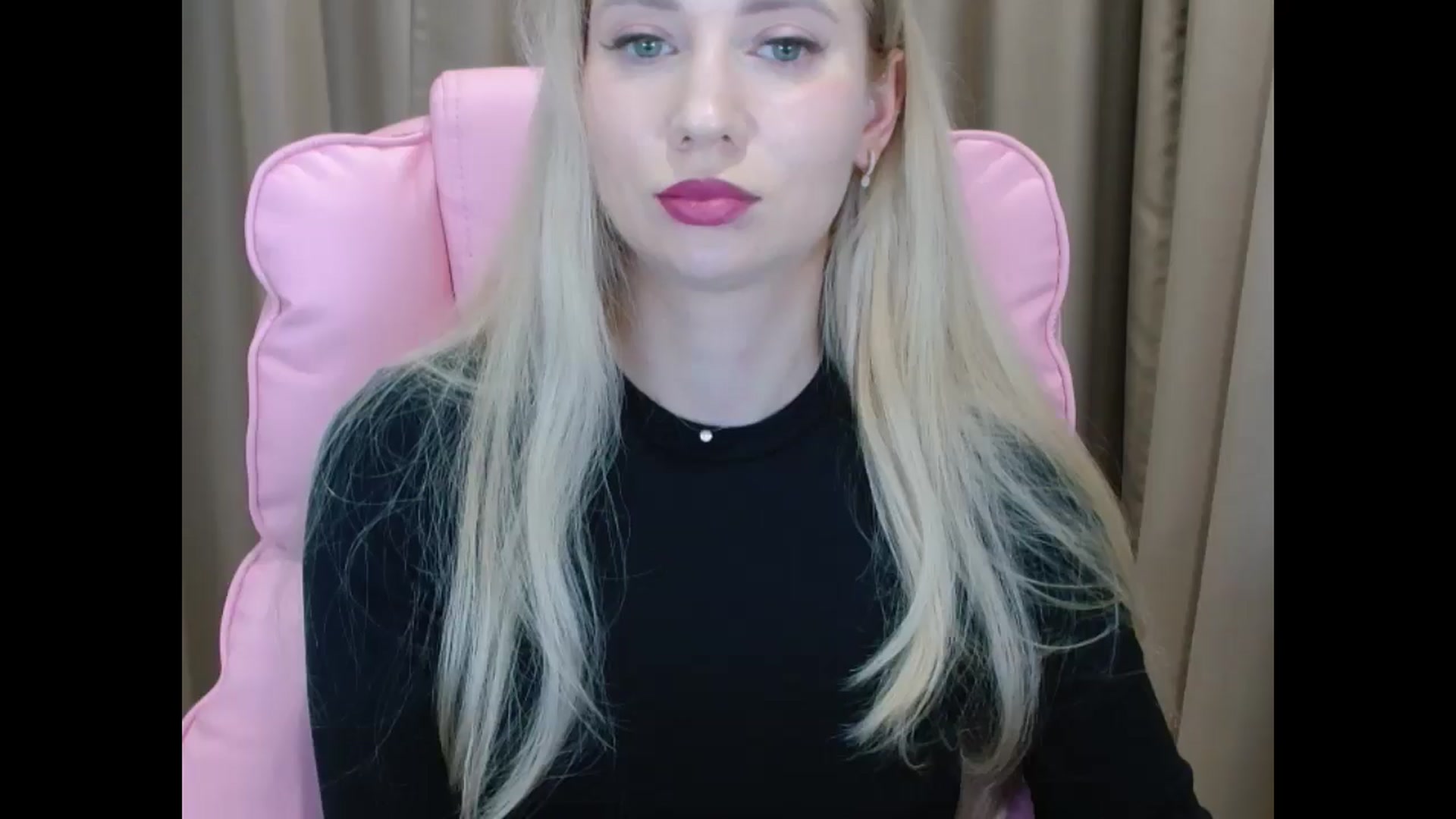 Gallery image thumbnail from Miss_Sylvia's myfreecams stream on, 04/02/2025, 19:38 image 4 of 20