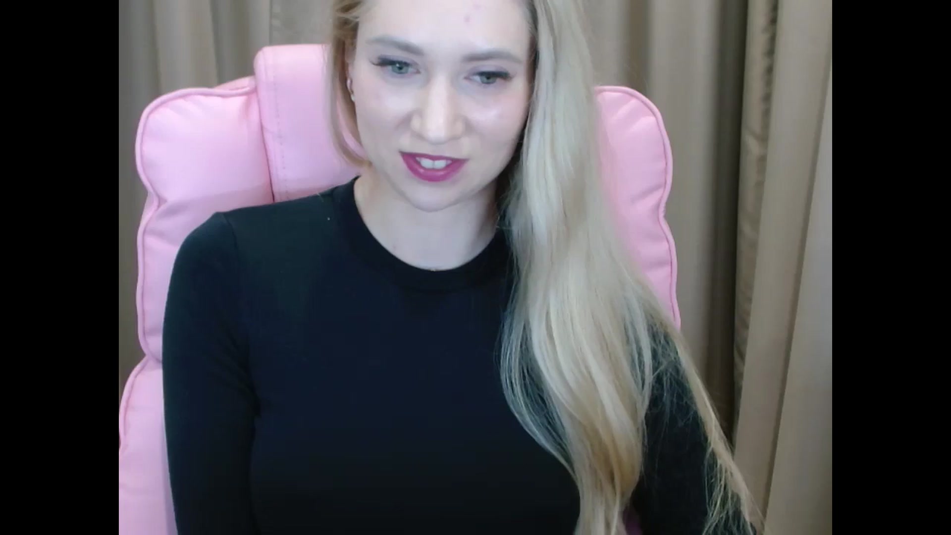 Gallery image thumbnail from Miss_Sylvia's myfreecams stream on, 04/02/2025, 19:38 image 7 of 20