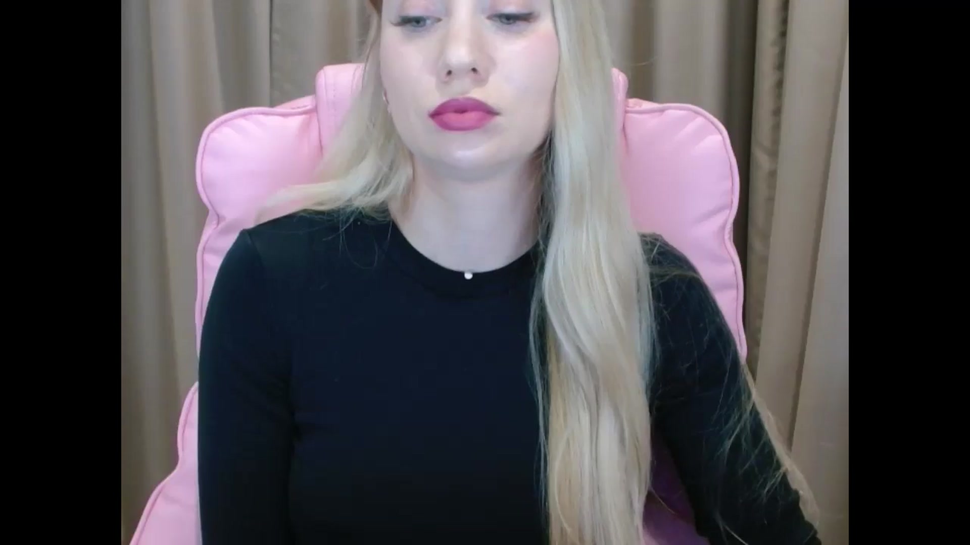 Gallery image thumbnail from Miss_Sylvia's myfreecams stream on, 04/02/2025, 19:38 image 17 of 20