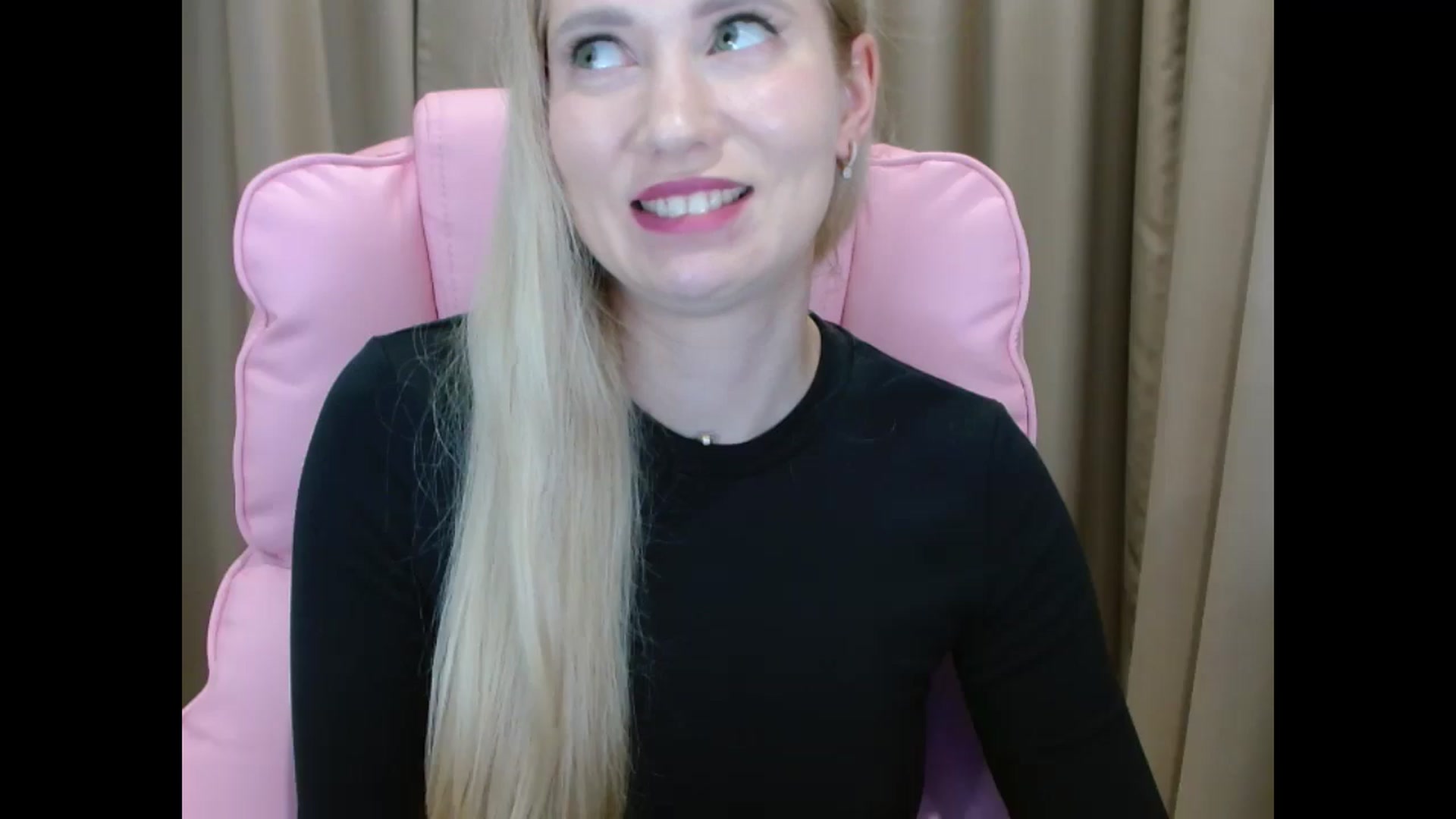 Gallery image thumbnail from Miss_Sylvia's myfreecams stream on, 04/02/2025, 20:57 image 19 of 20