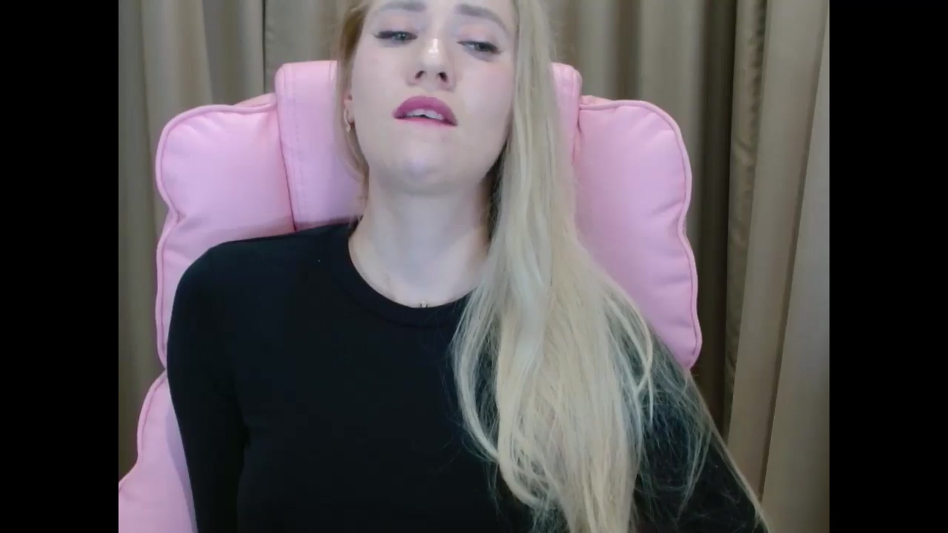 Gallery image thumbnail from Miss_Sylvia's myfreecams stream on, 04/02/2025, 20:57 image 8 of 20