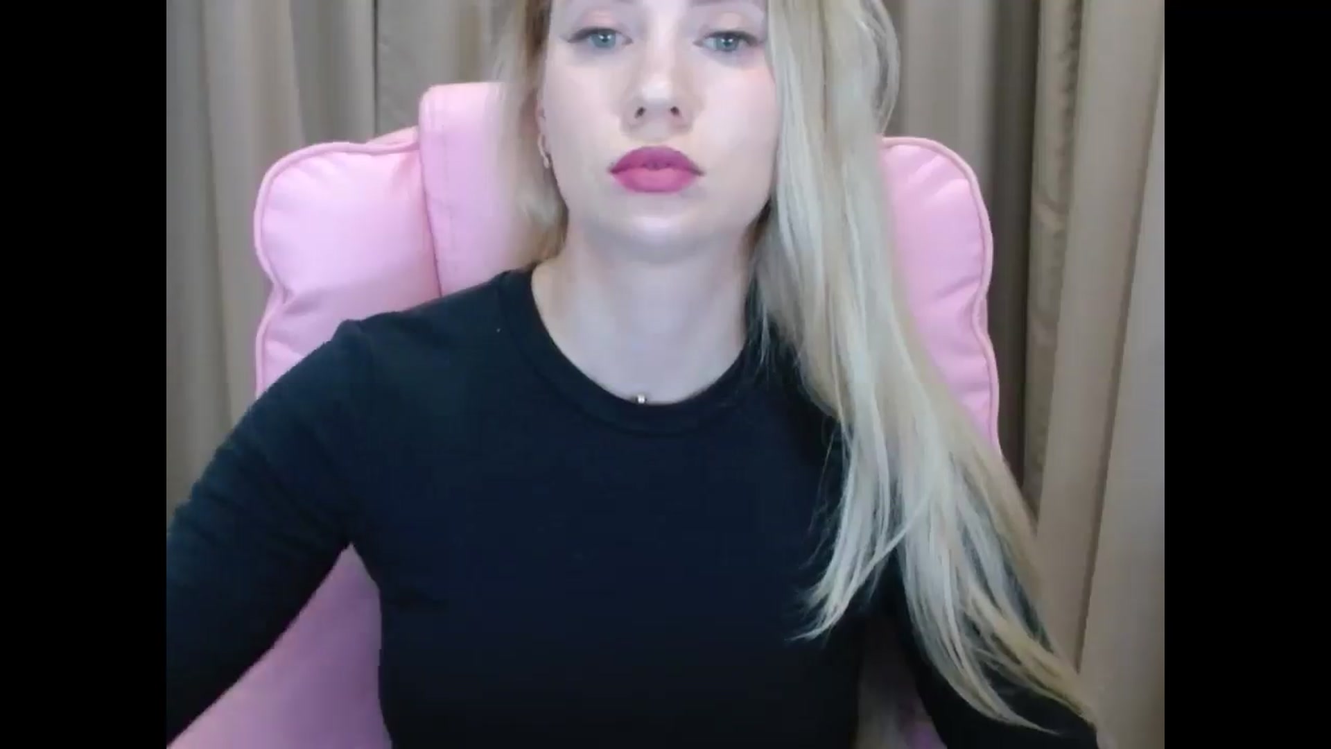 Gallery image thumbnail from Miss_Sylvia's myfreecams stream on, 04/02/2025, 20:57 image 4 of 20