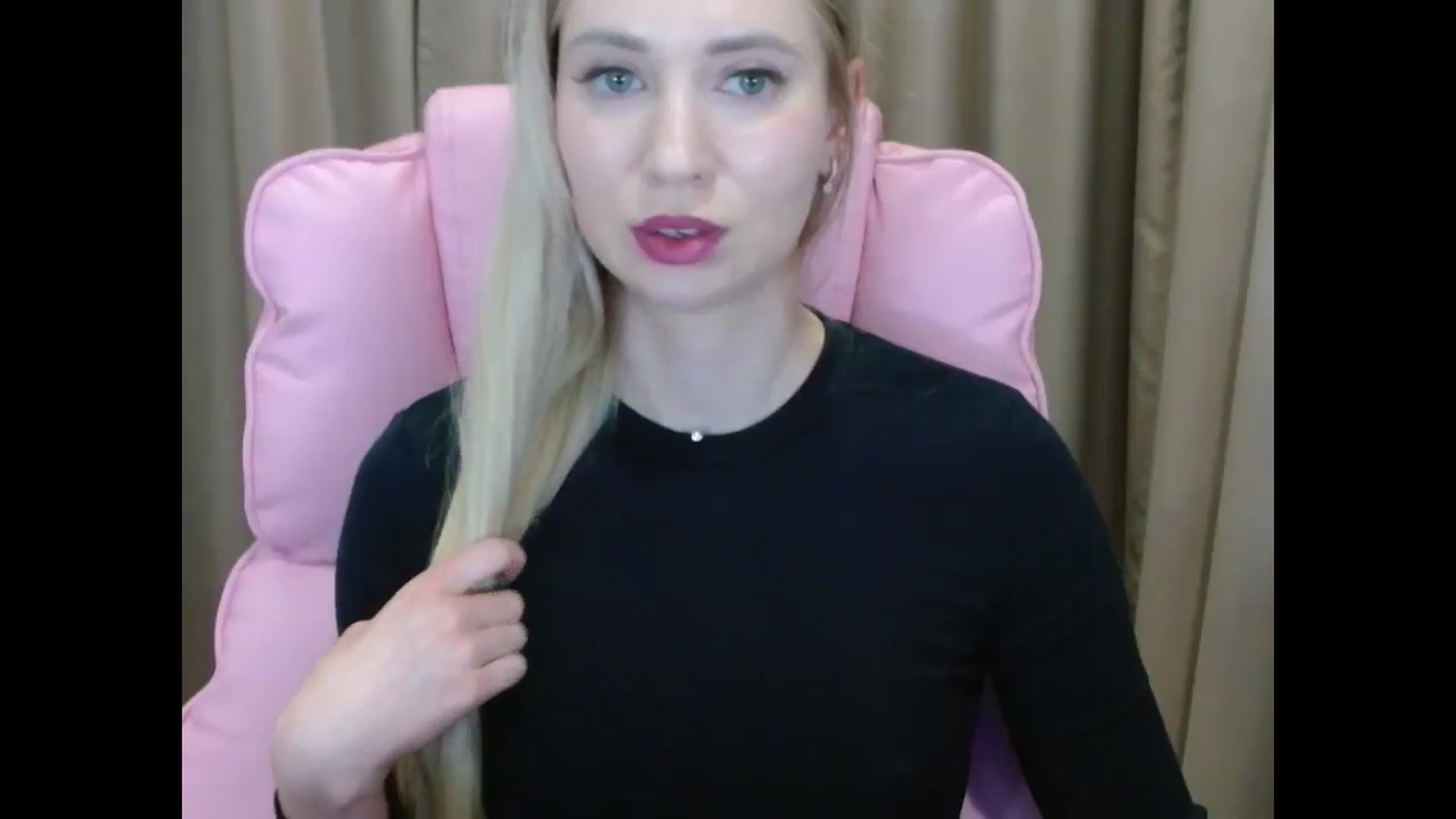 Gallery image thumbnail from Miss_Sylvia's myfreecams stream on, 04/02/2025, 20:57 image 17 of 20
