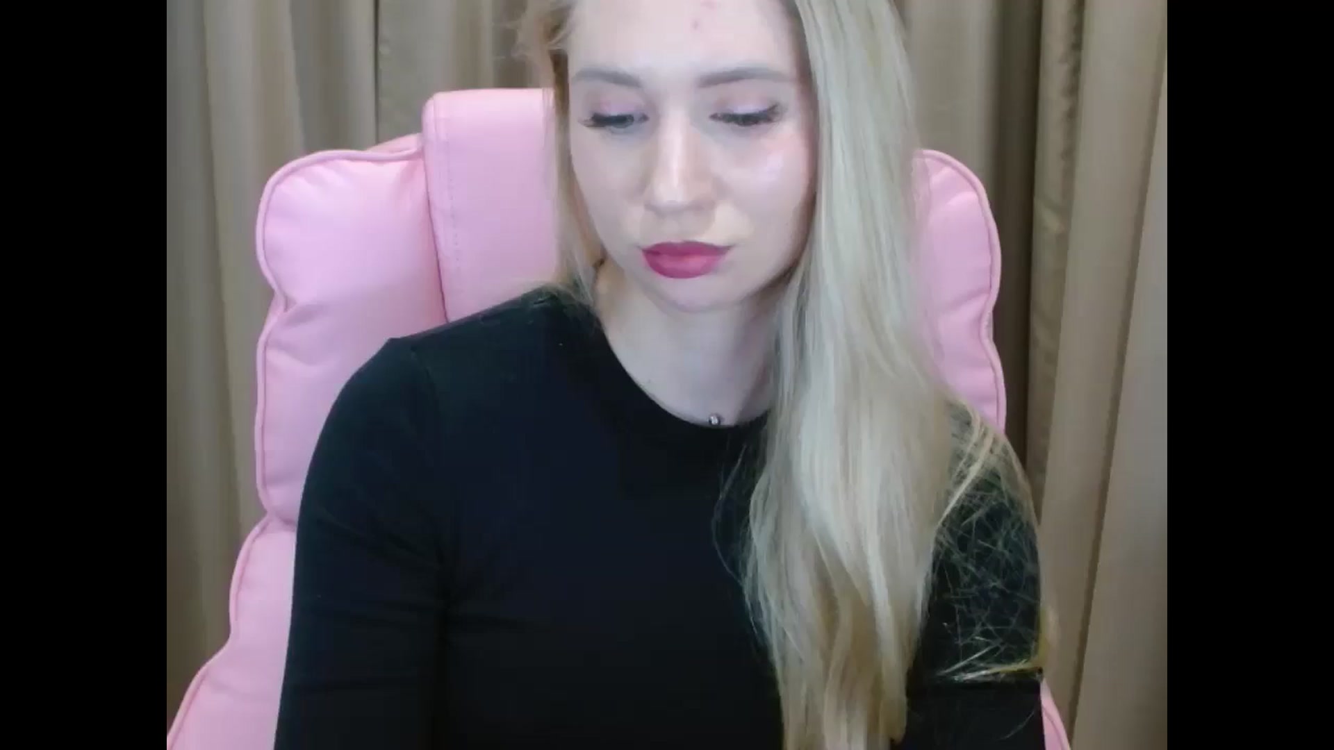 Gallery image thumbnail from Miss_Sylvia's myfreecams stream on, 04/02/2025, 20:57 image 15 of 20