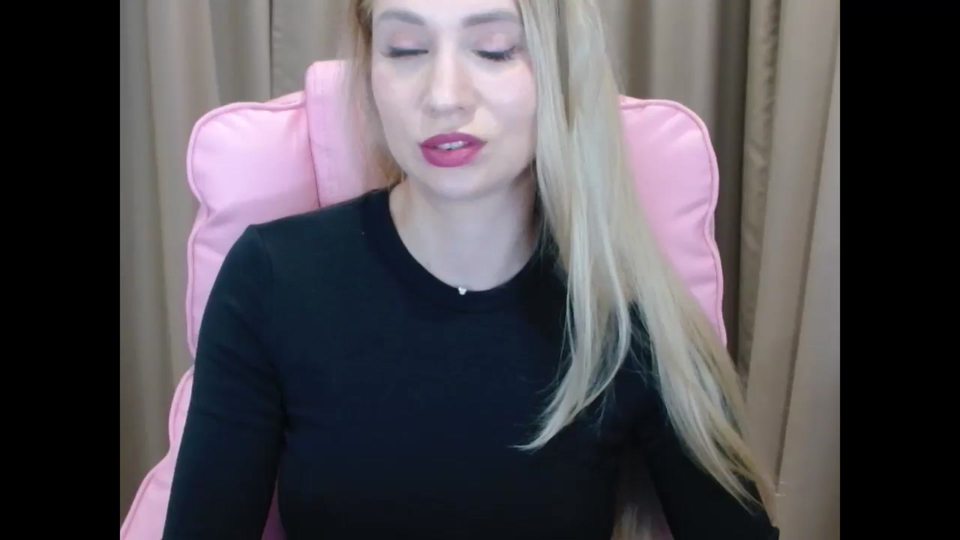 Gallery image thumbnail from Miss_Sylvia's myfreecams stream on, 04/02/2025, 20:57 image 3 of 20