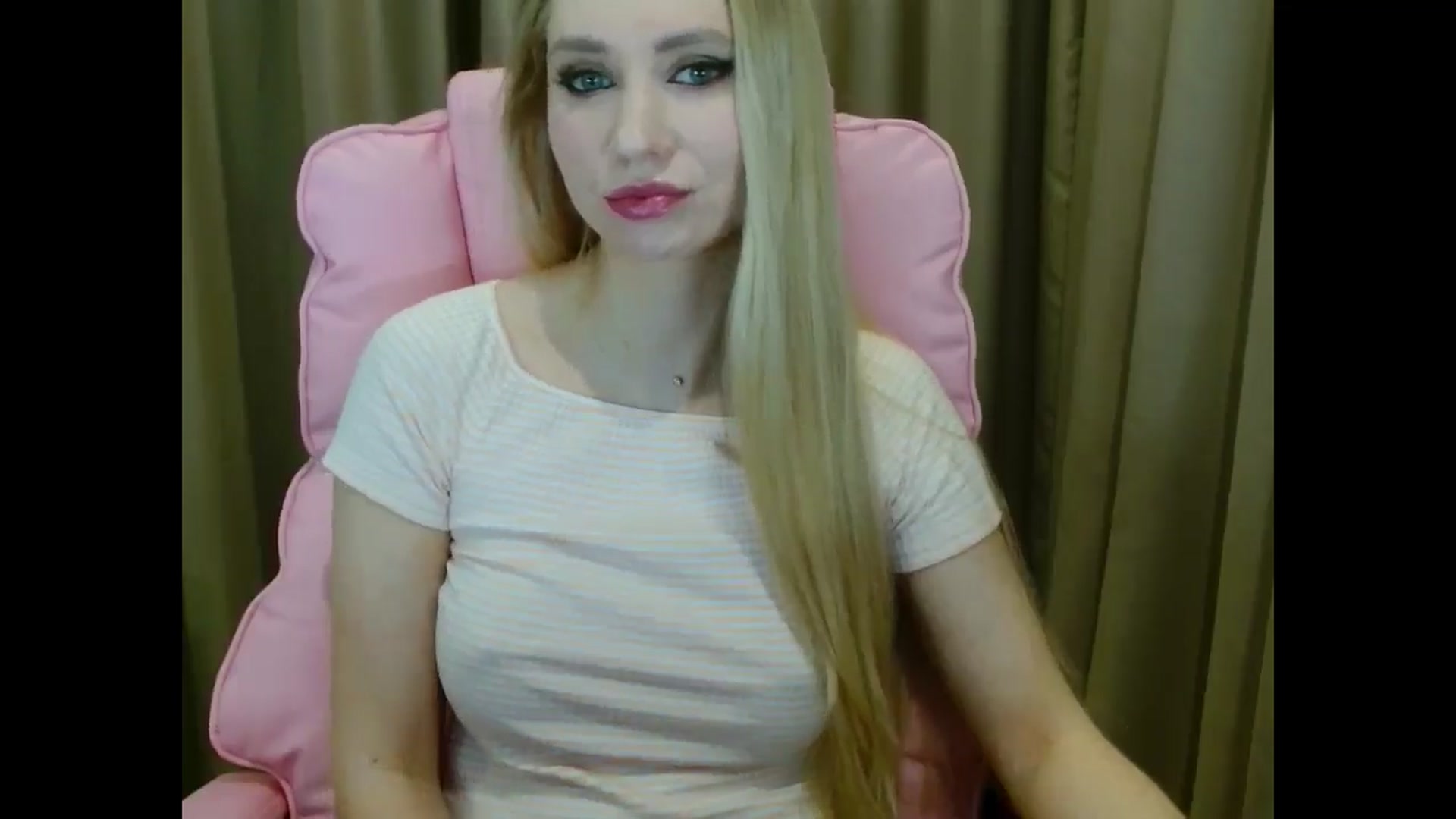 Gallery image thumbnail from Miss_Sylvia's myfreecams stream on, 04/03/2025, 18:09 image 12 of 20