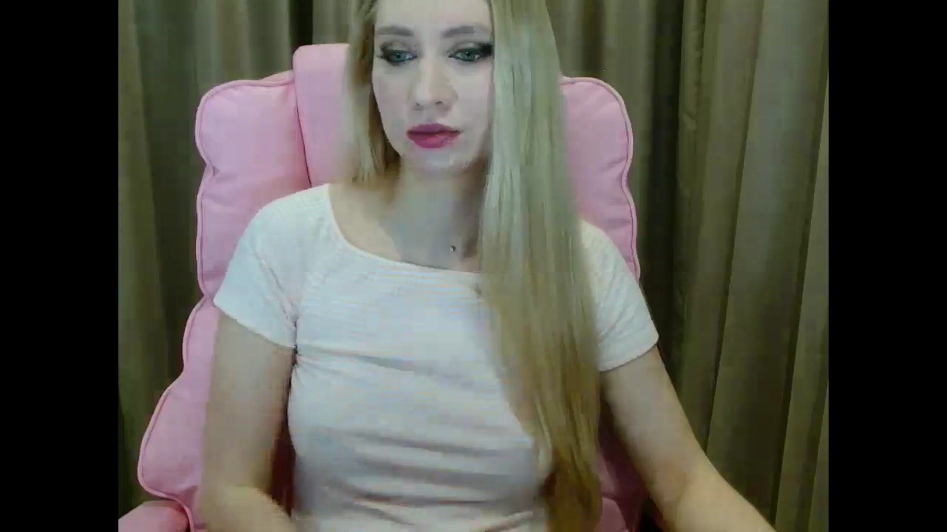 Gallery image thumbnail from Miss_Sylvia's myfreecams stream on, 04/03/2025, 18:09 image 15 of 20