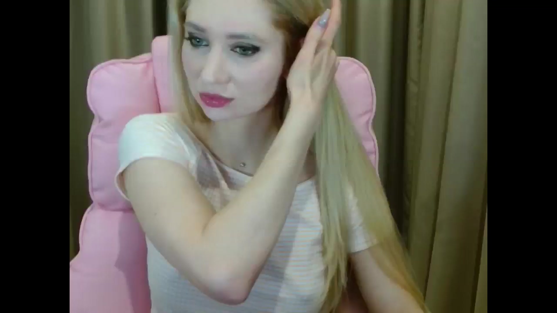 Gallery image thumbnail from Miss_Sylvia's myfreecams stream on, 04/03/2025, 18:09 image 1 of 20