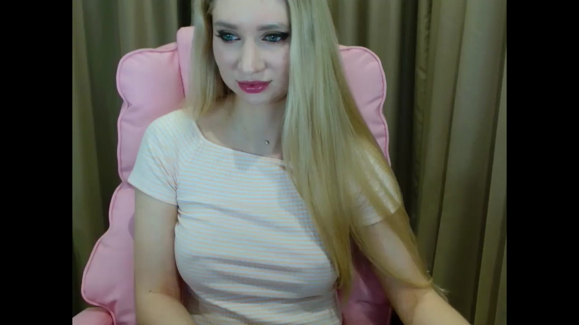 Gallery image thumbnail from Miss_Sylvia's myfreecams stream on, 04/03/2025, 18:09 image 3 of 20
