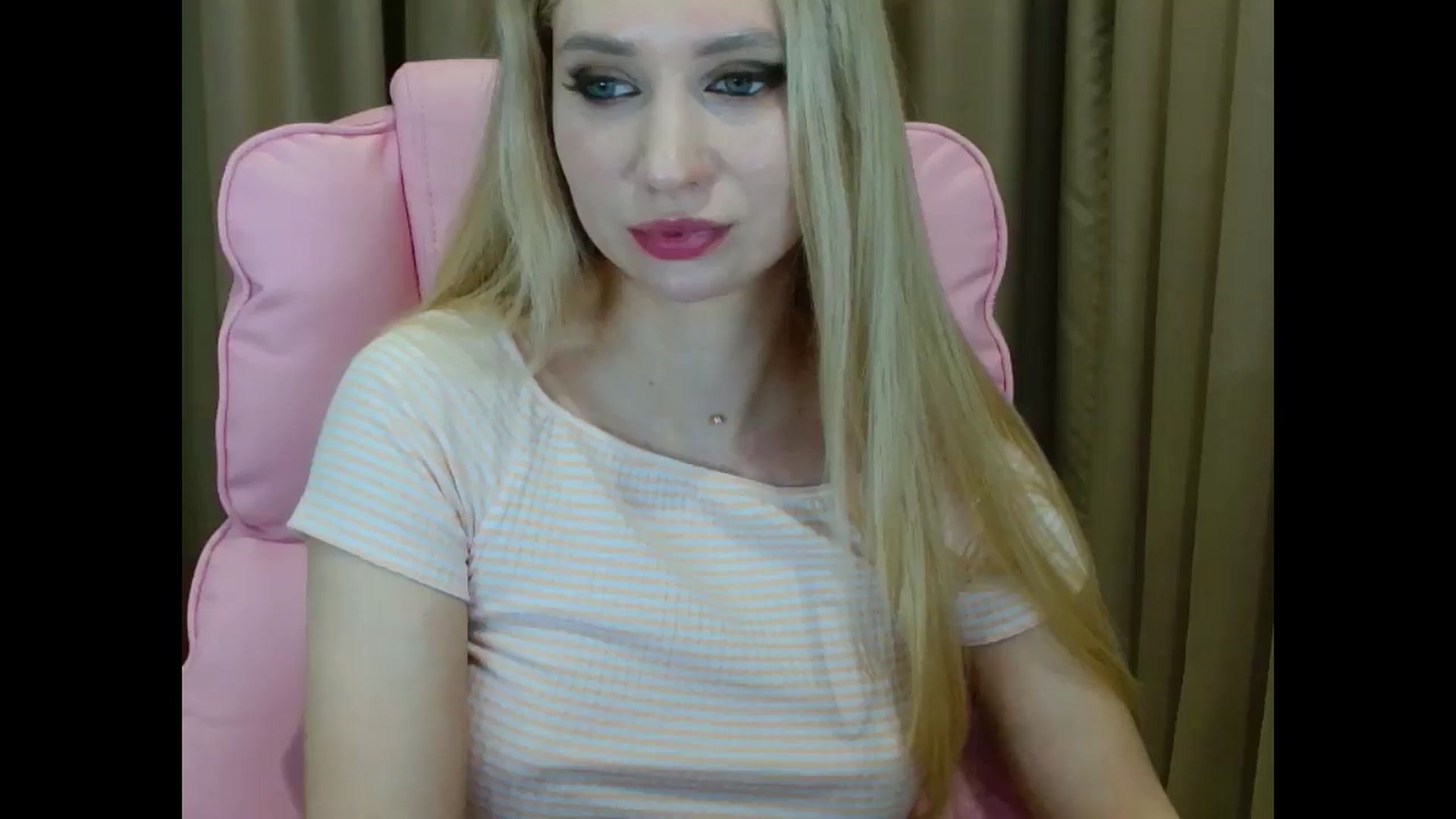 Gallery image thumbnail from Miss_Sylvia's myfreecams stream on, 04/03/2025, 20:53 image 3 of 20