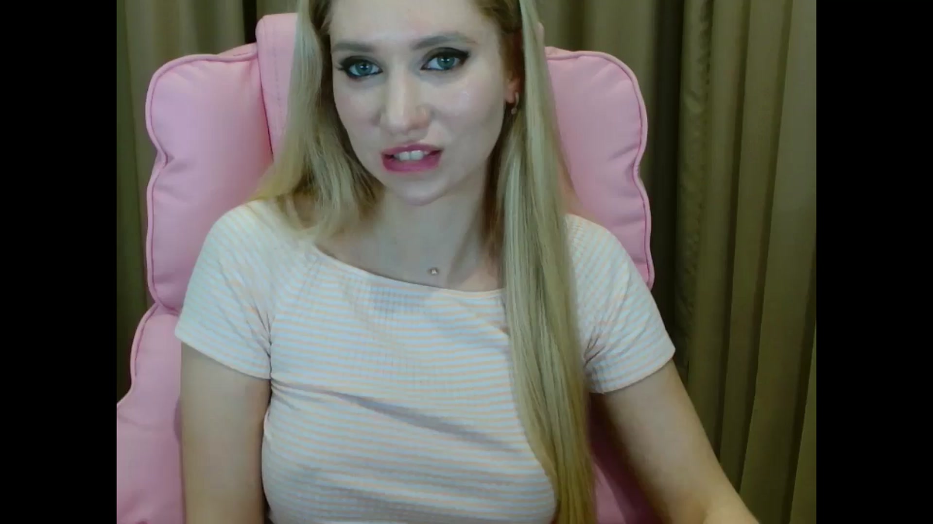 Gallery image thumbnail from Miss_Sylvia's myfreecams stream on, 04/03/2025, 20:53 image 19 of 20