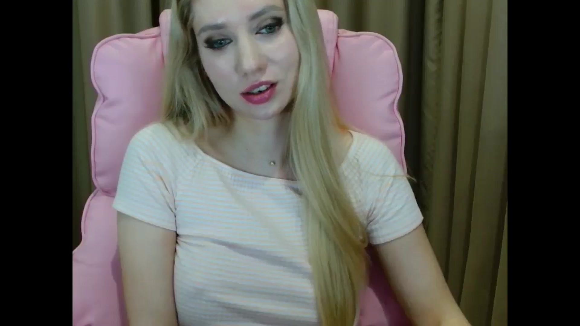 Gallery image thumbnail from Miss_Sylvia's myfreecams stream on, 04/03/2025, 20:53 image 16 of 20