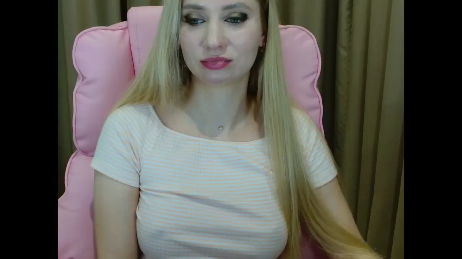 Gallery image thumbnail from Miss_Sylvia's myfreecams stream on, 04/03/2025, 20:53 image 12 of 20