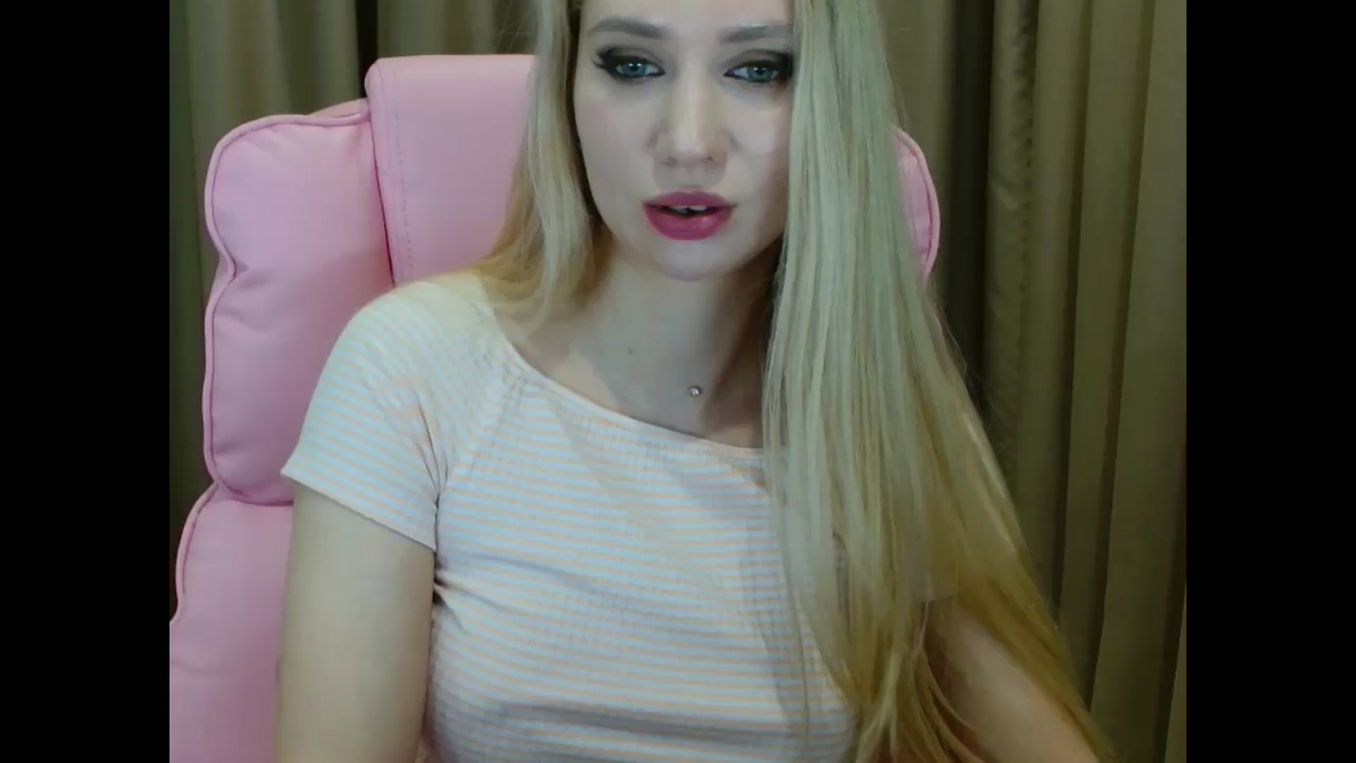 Gallery image thumbnail from Miss_Sylvia's myfreecams stream on, 04/03/2025, 20:53 image 4 of 20