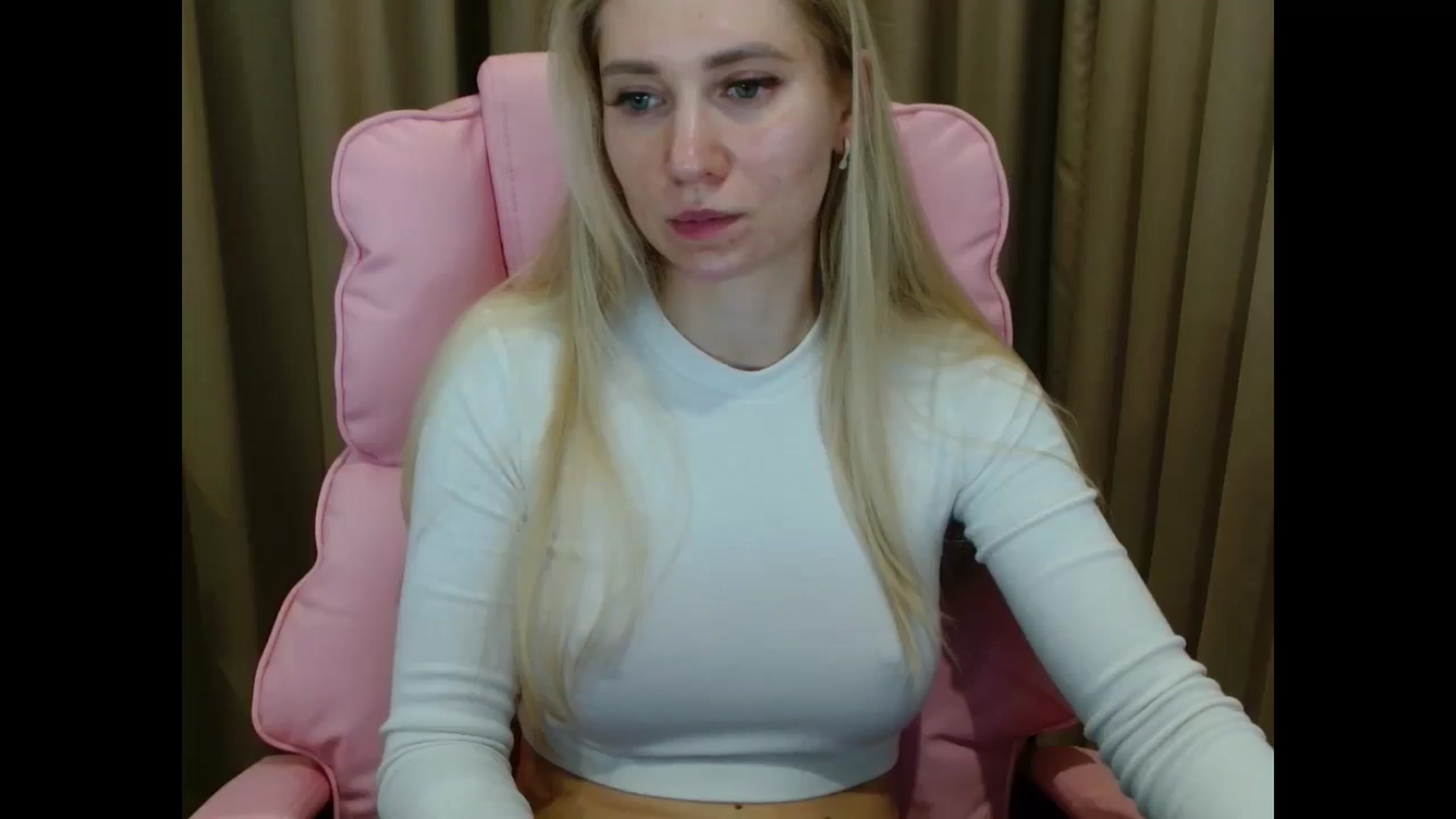 Gallery image thumbnail from Miss_Sylvia's myfreecams stream on, 04/04/2025, 18:40 image 6 of 20