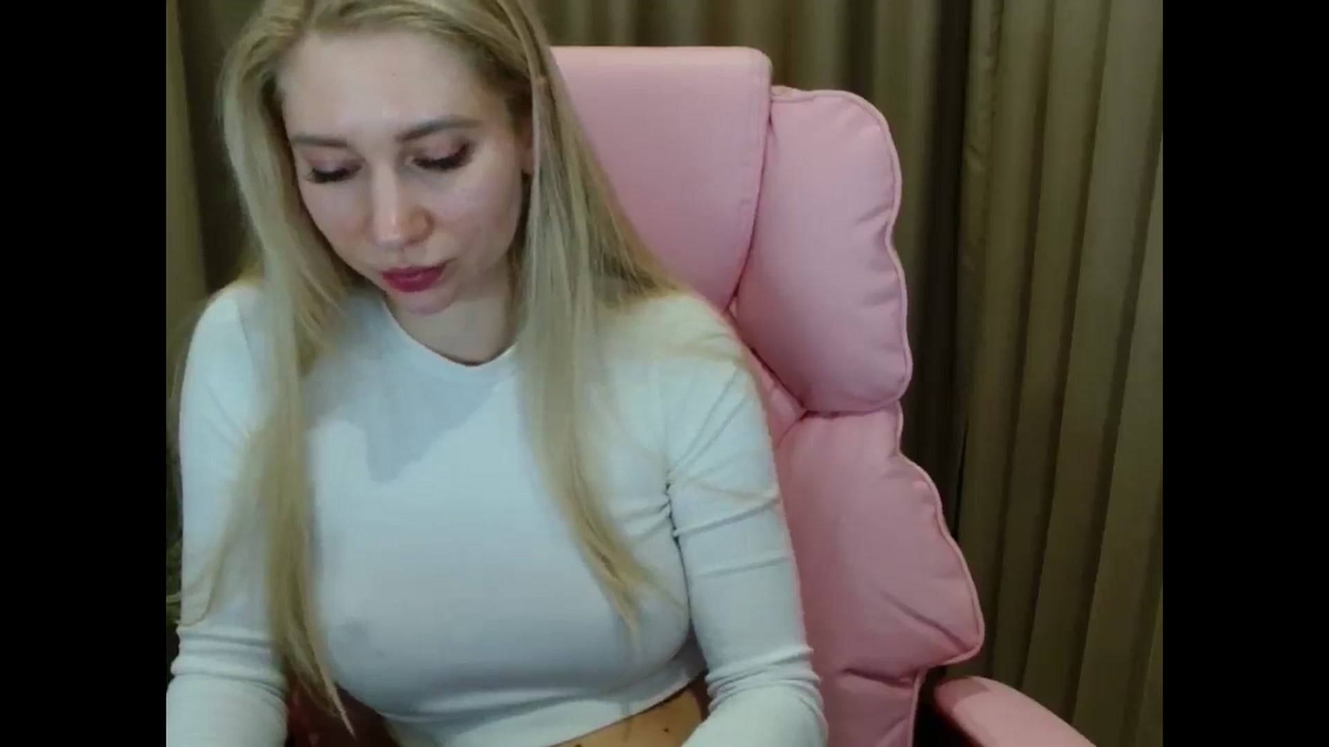 Gallery image thumbnail from Miss_Sylvia's myfreecams stream on, 04/04/2025, 18:40 image 8 of 20