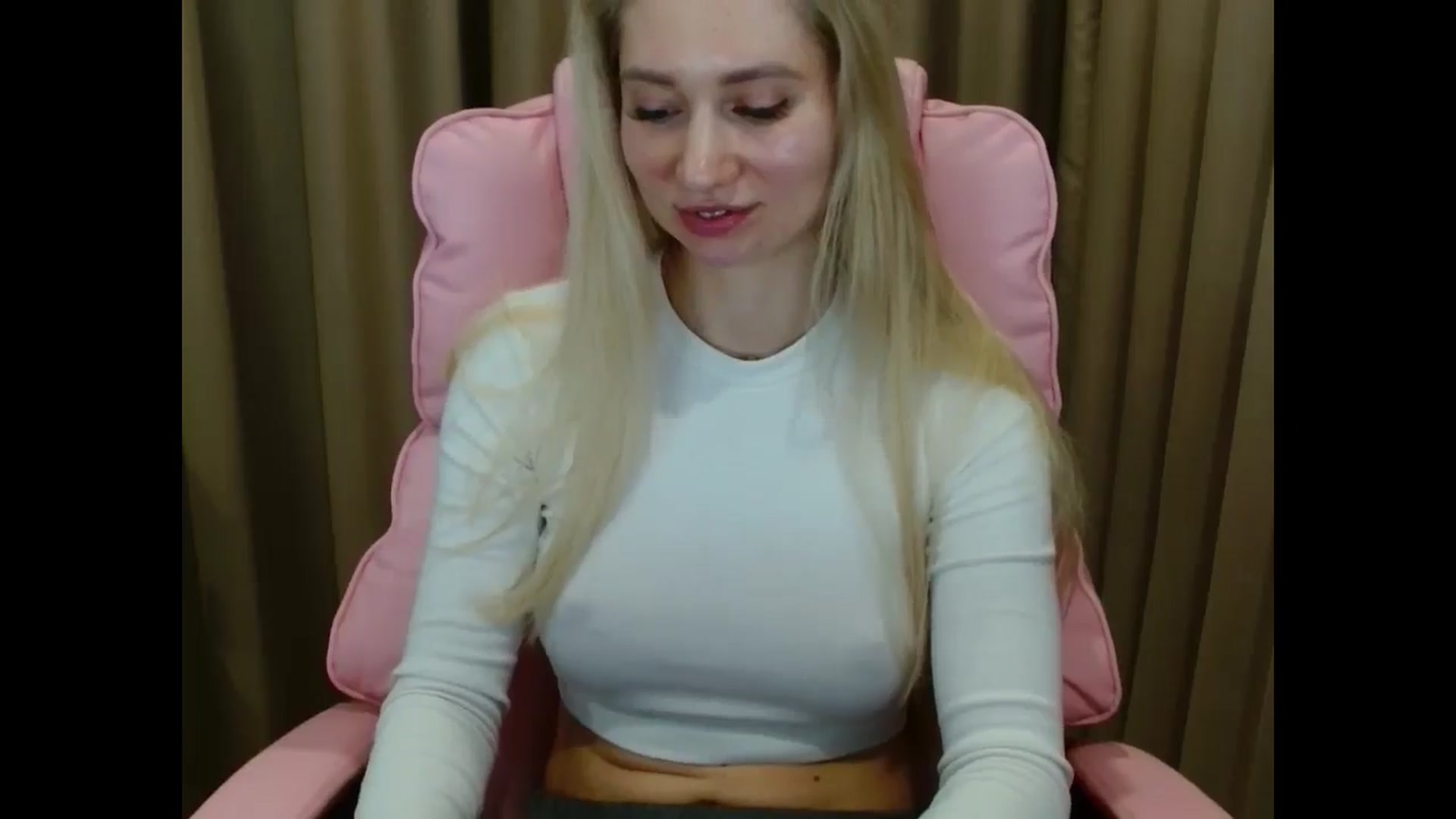 Gallery image thumbnail from Miss_Sylvia's myfreecams stream on, 04/04/2025, 19:09 image 19 of 20