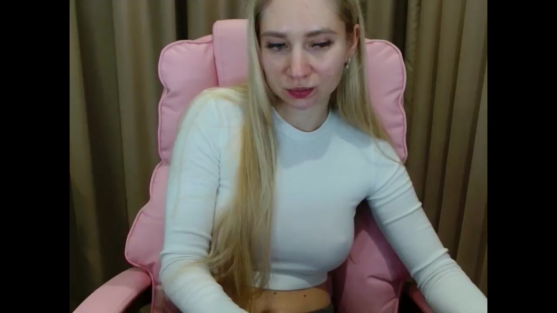 Gallery image thumbnail from Miss_Sylvia's myfreecams stream on, 04/04/2025, 19:09 image 14 of 20