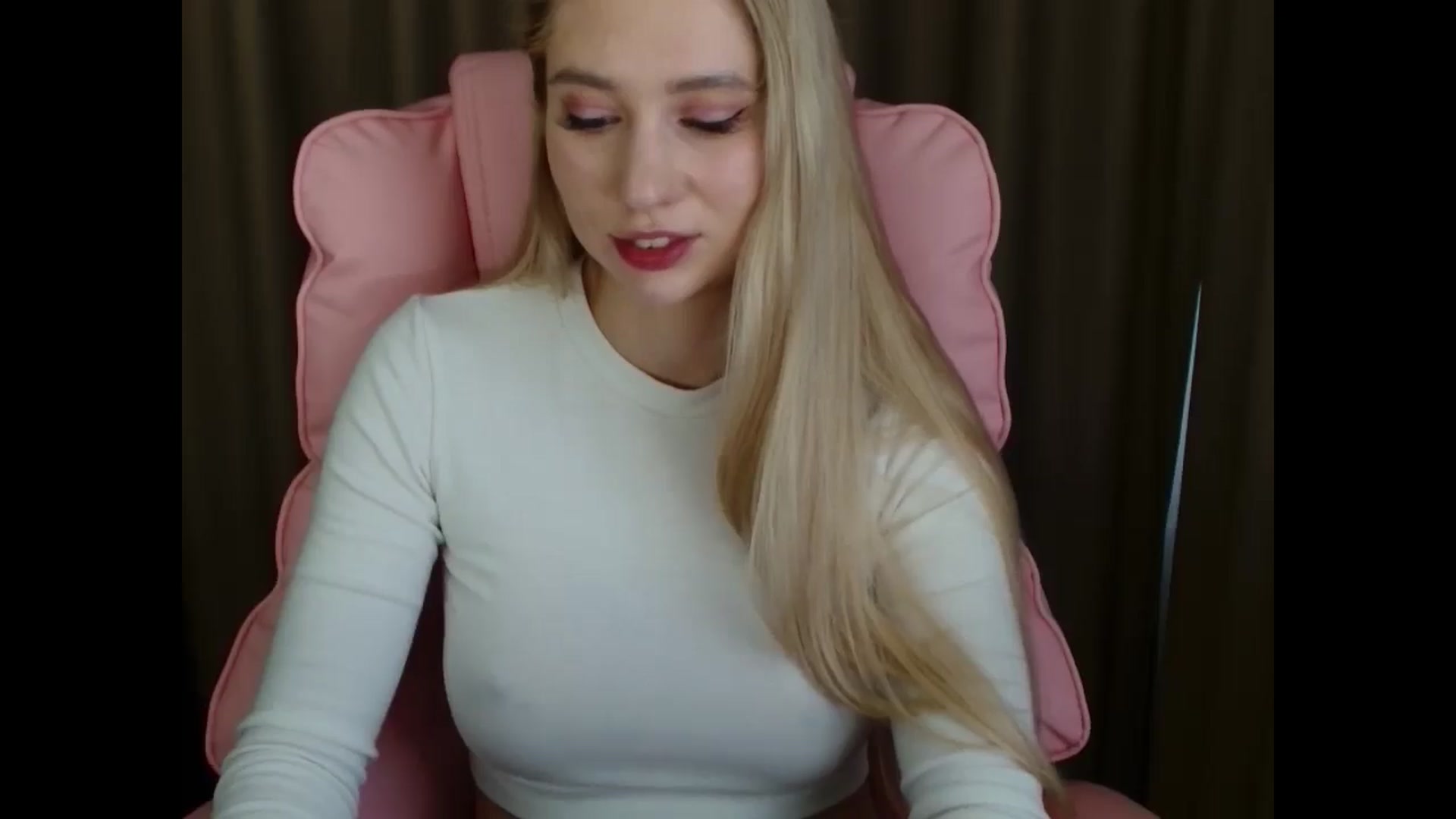 Gallery image thumbnail from Miss_Sylvia's myfreecams stream on, 04/05/2025, 13:21 image 18 of 20
