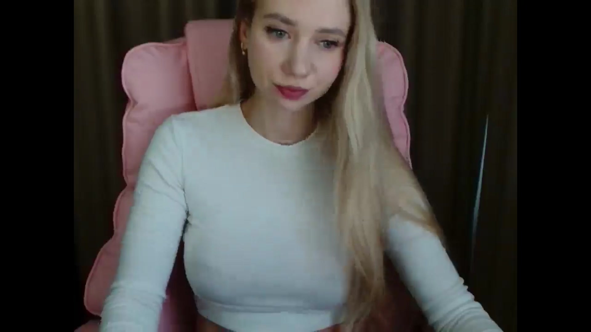 Gallery image thumbnail from Miss_Sylvia's myfreecams stream on, 04/05/2025, 13:21 image 14 of 20