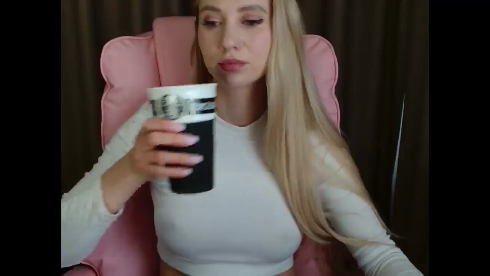 Gallery image thumbnail from Miss_Sylvia's myfreecams stream on, 04/05/2025, 13:21 image 10 of 20