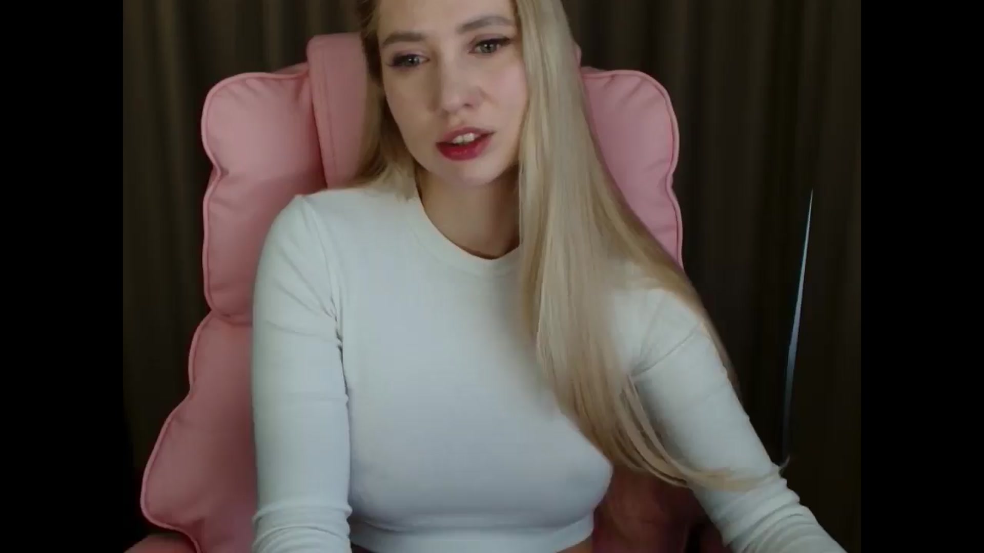 Gallery image thumbnail from Miss_Sylvia's myfreecams stream on, 04/05/2025, 13:21 image 19 of 20