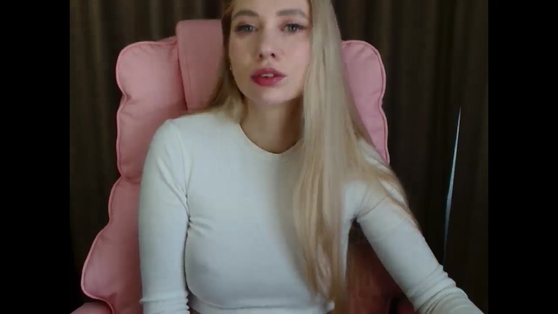 Gallery image thumbnail from Miss_Sylvia's myfreecams stream on, 04/05/2025, 13:37 image 2 of 20