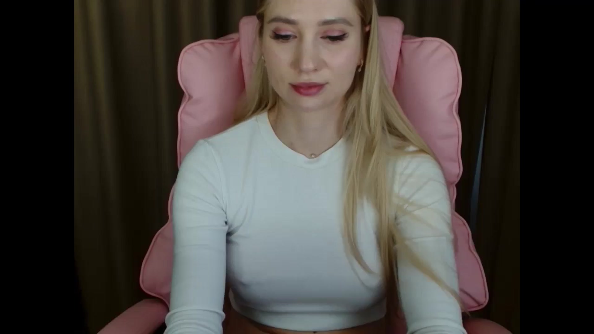 Gallery image thumbnail from Miss_Sylvia's myfreecams stream on, 04/05/2025, 14:50 image 6 of 20