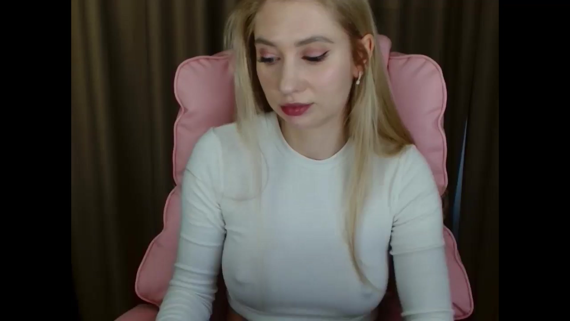 Gallery image thumbnail from Miss_Sylvia's myfreecams stream on, 04/05/2025, 14:50 image 1 of 20