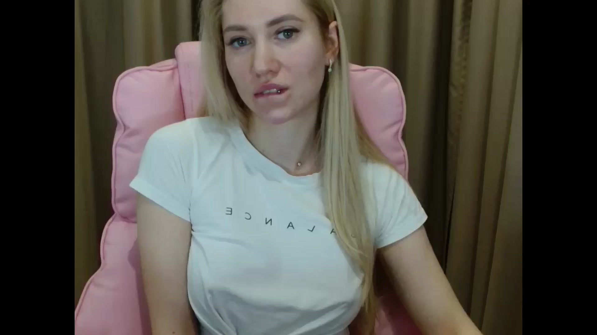 Gallery image thumbnail from Miss_Sylvia's myfreecams stream on, 04/06/2025, 17:24 image 9 of 20