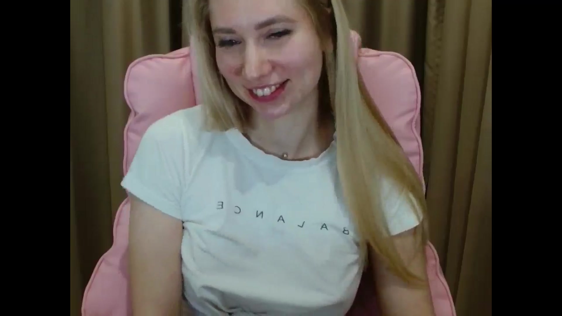 Gallery image thumbnail from Miss_Sylvia's myfreecams stream on, 04/06/2025, 19:53 image 20 of 20