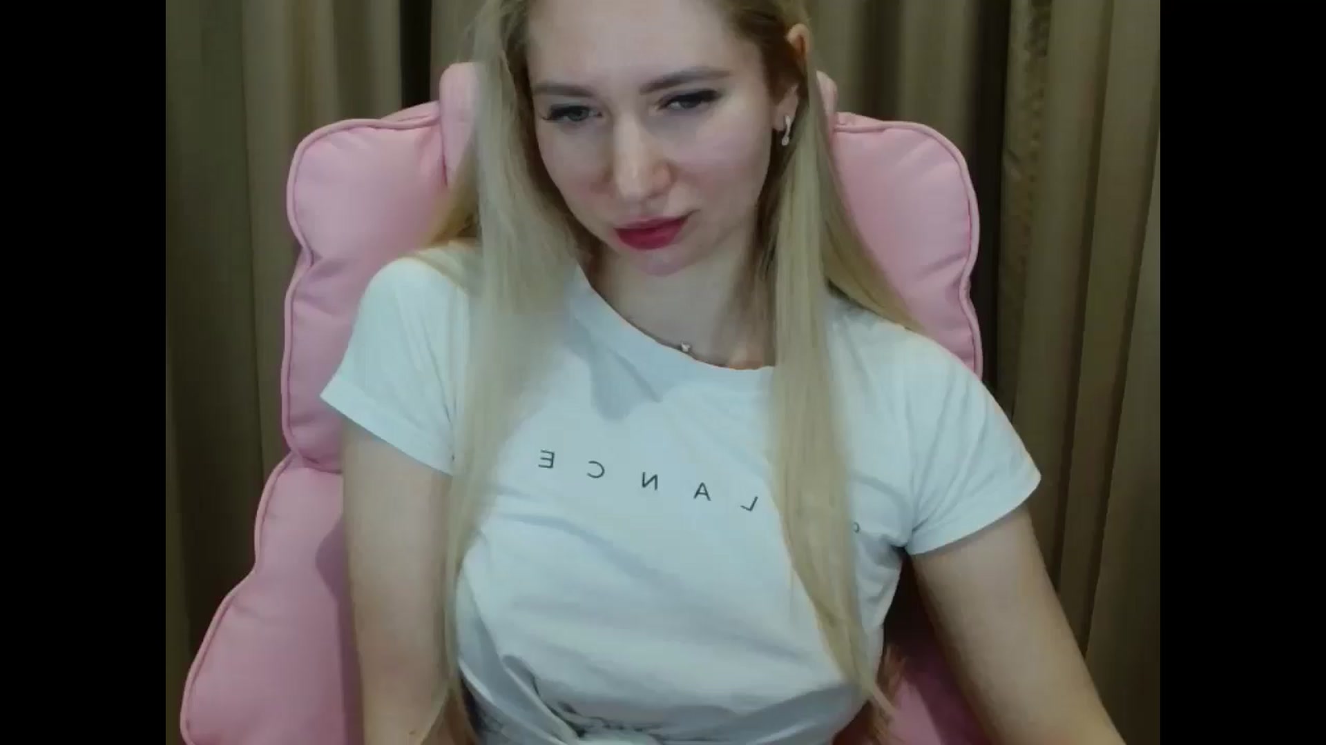 Gallery image thumbnail from Miss_Sylvia's myfreecams stream on, 04/06/2025, 19:53 image 3 of 20