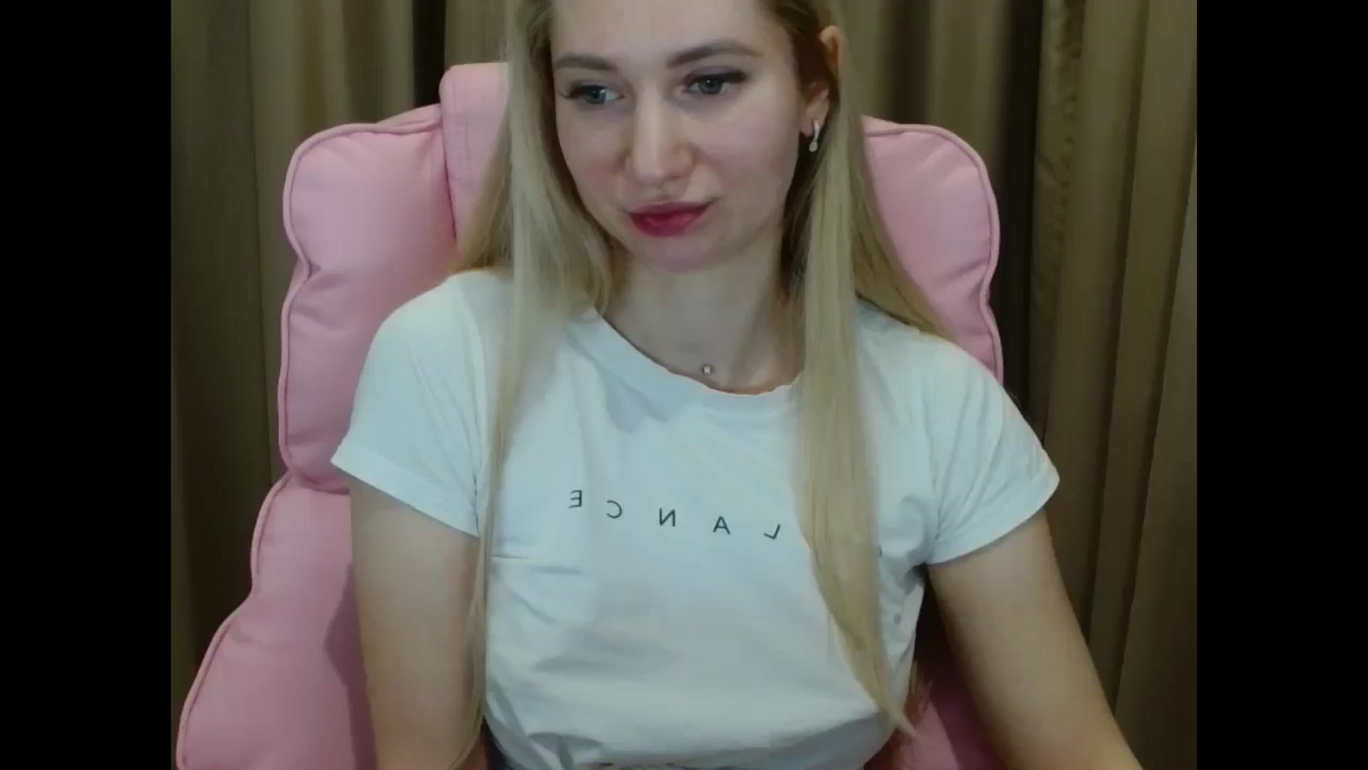 Gallery image thumbnail from Miss_Sylvia's myfreecams stream on, 04/06/2025, 19:53 image 2 of 20