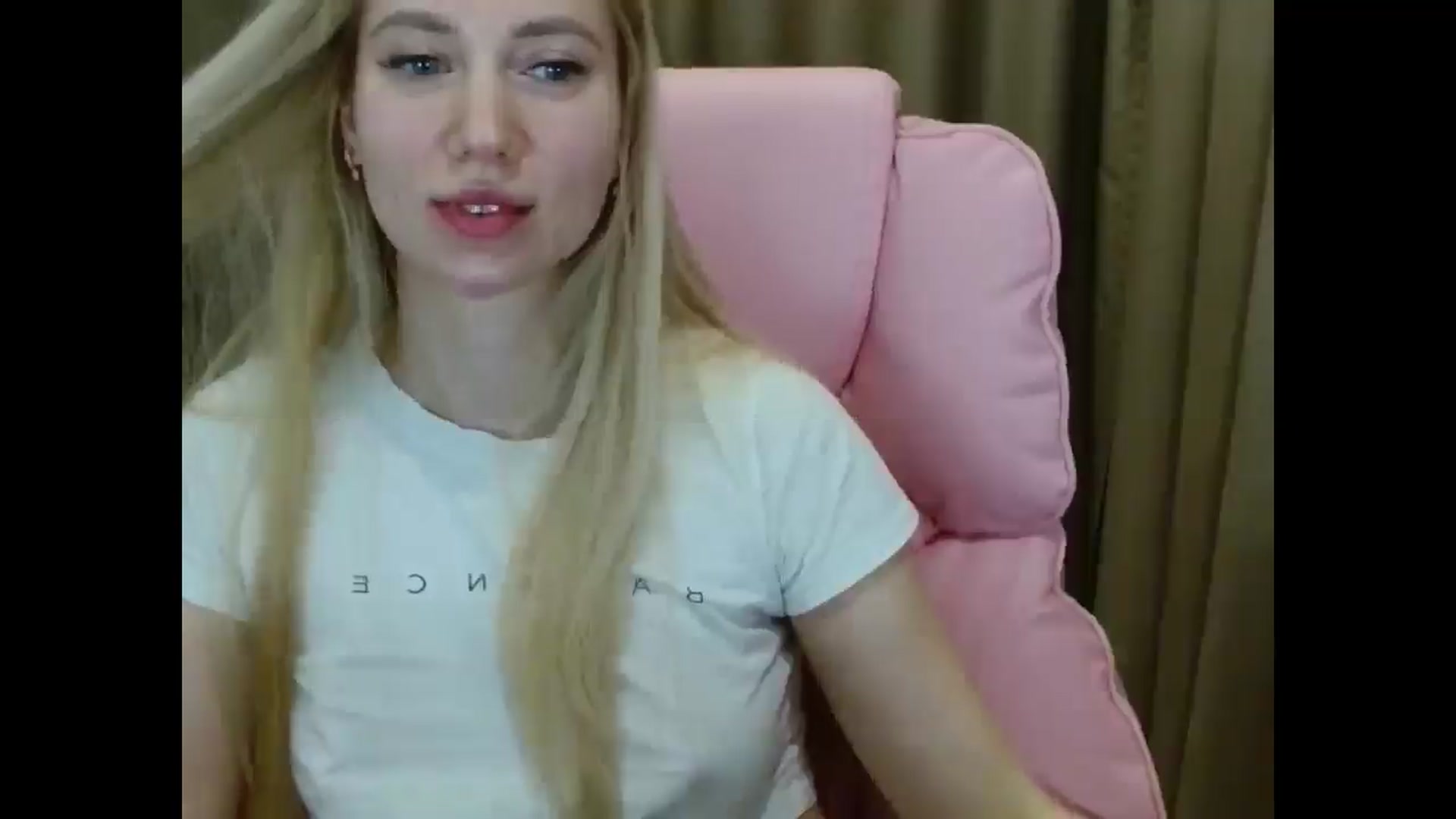 Gallery image thumbnail from Miss_Sylvia's myfreecams stream on, 04/06/2025, 19:53 image 12 of 20