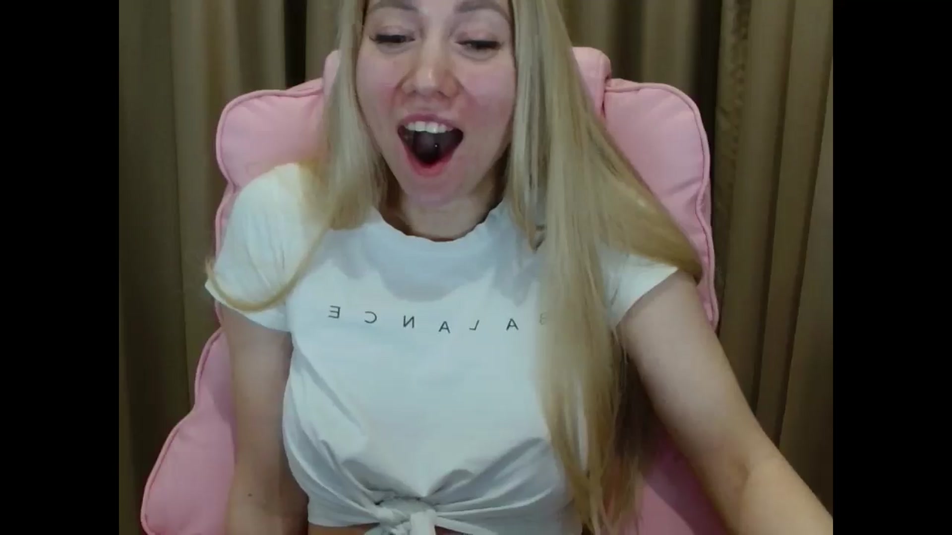 Gallery image thumbnail from Miss_Sylvia's myfreecams stream on, 04/06/2025, 19:53 image 6 of 20