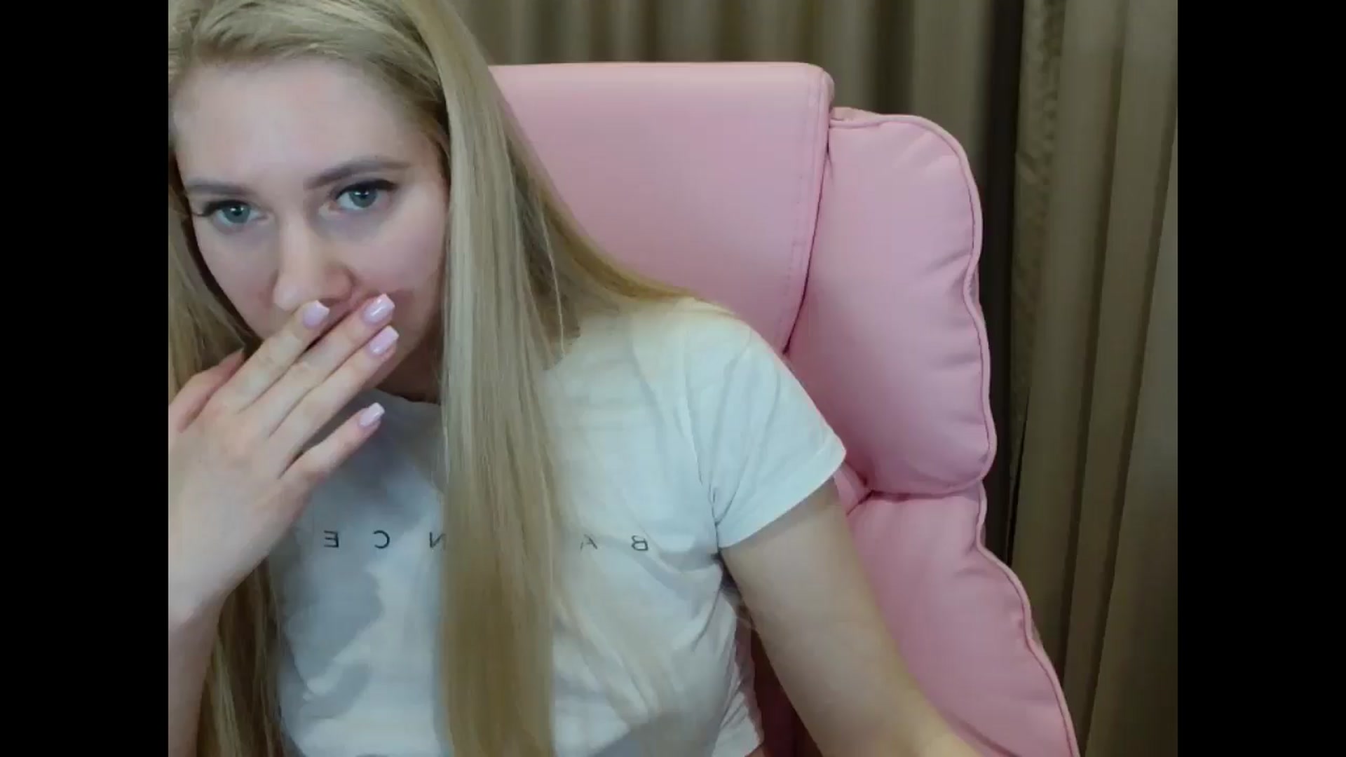 Gallery image thumbnail from Miss_Sylvia's myfreecams stream on, 04/06/2025, 19:53 image 10 of 20