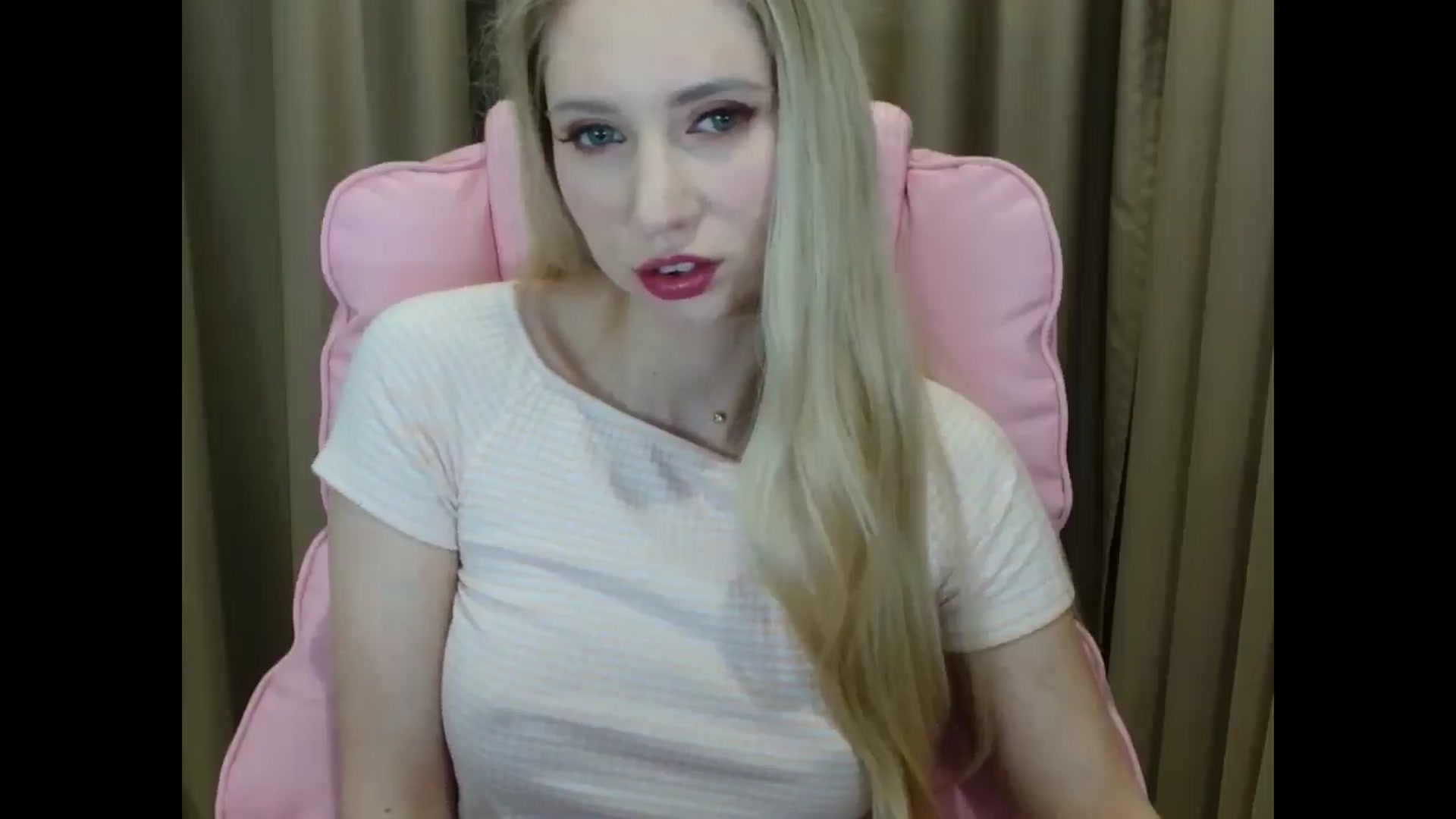 Gallery image thumbnail from Miss_Sylvia's myfreecams stream on, 04/07/2025, 18:18 image 4 of 20