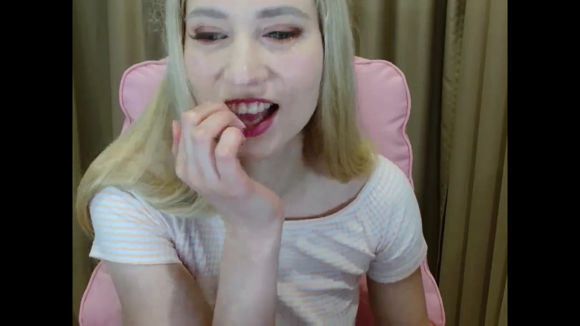 Gallery image thumbnail from Miss_Sylvia's myfreecams stream on, 04/07/2025, 18:18 image 11 of 20