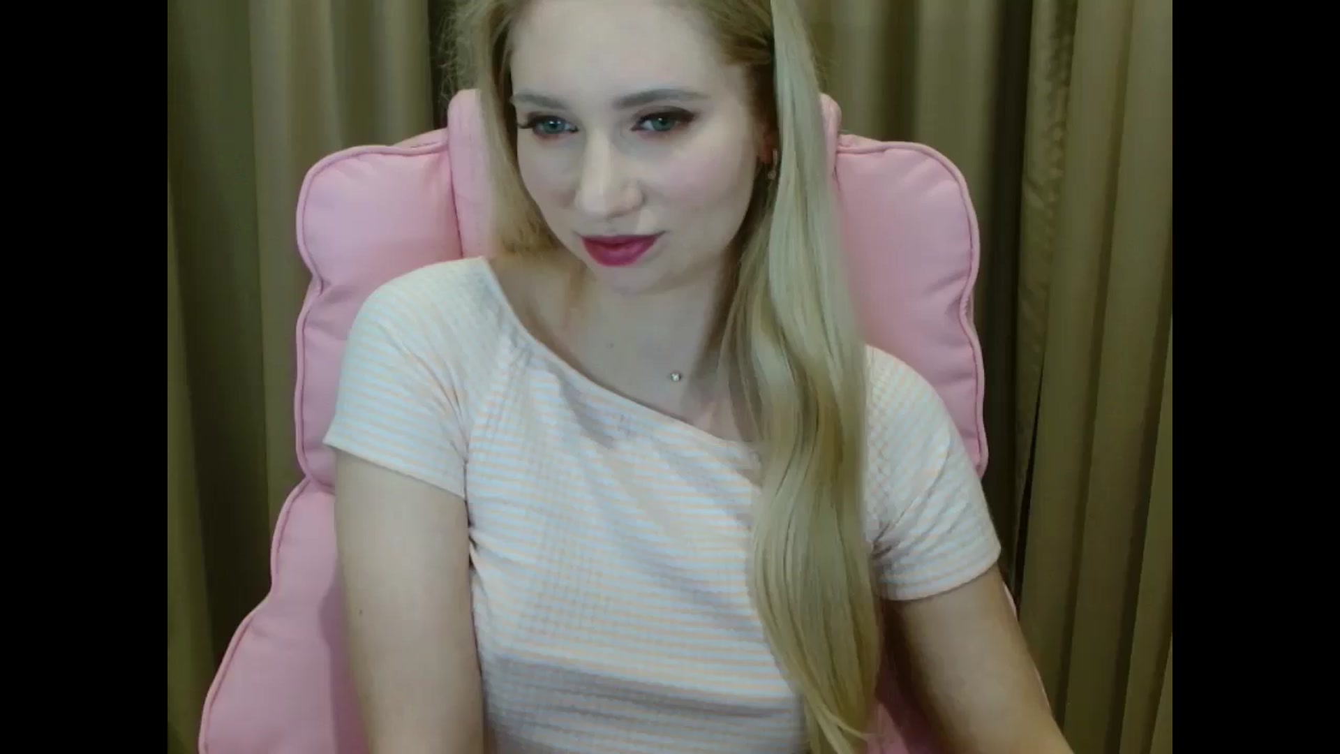 Gallery image thumbnail from Miss_Sylvia's myfreecams stream on, 04/07/2025, 18:18 image 6 of 20