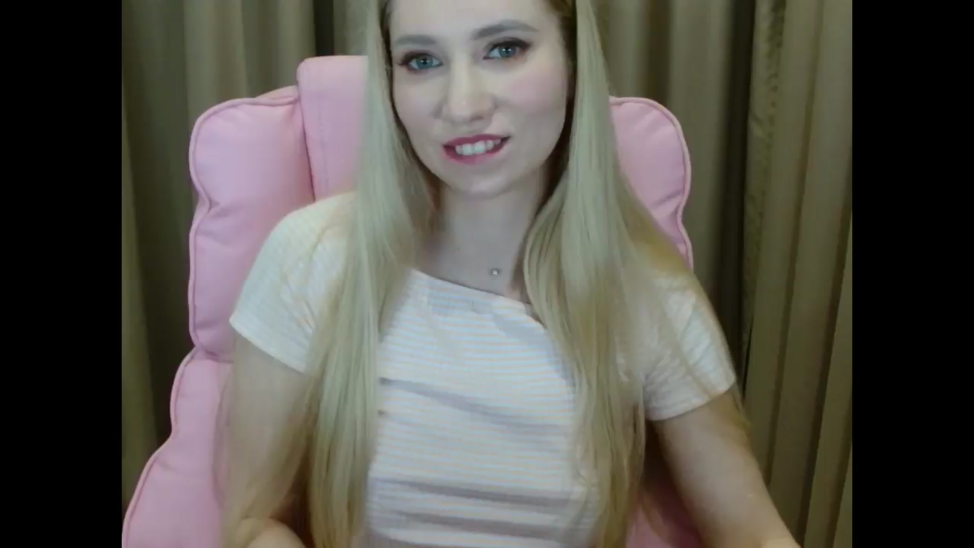 Gallery image thumbnail from Miss_Sylvia's myfreecams stream on, 04/07/2025, 19:16 image 15 of 20