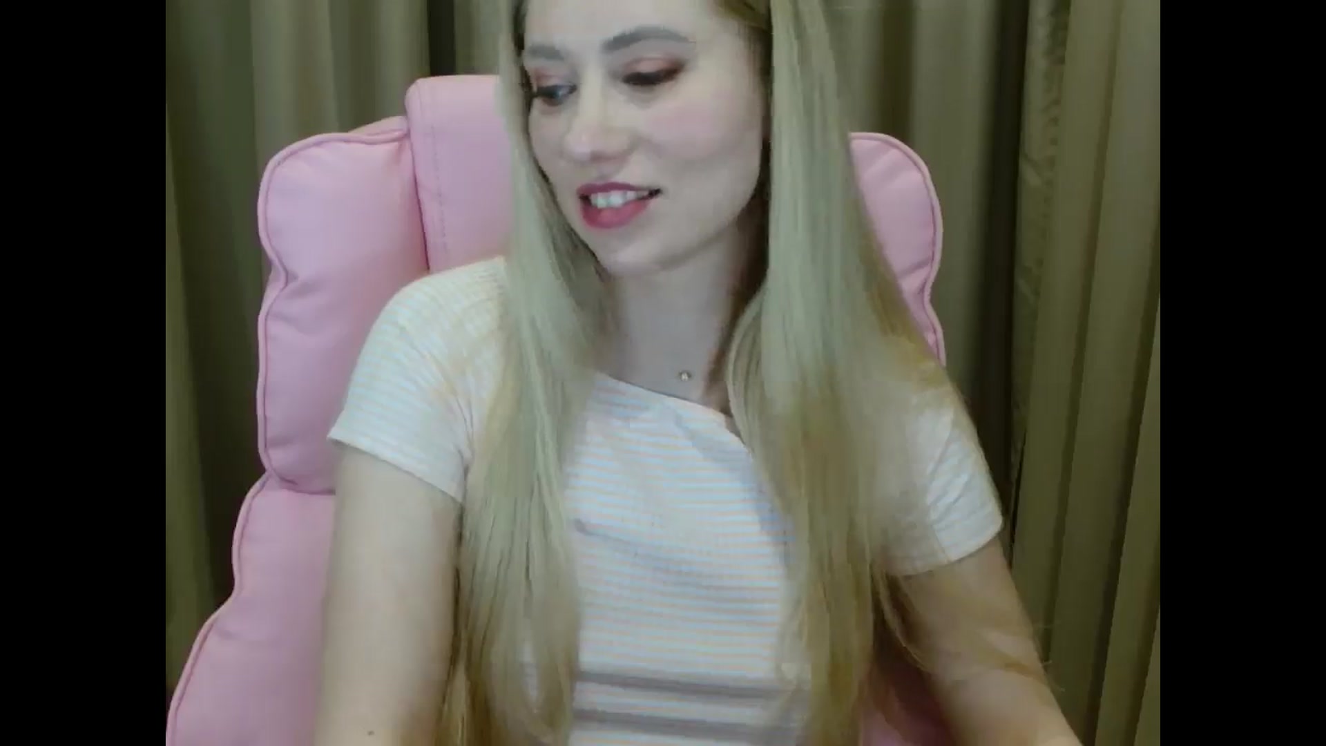 Gallery image thumbnail from Miss_Sylvia's myfreecams stream on, 04/07/2025, 19:16 image 18 of 20