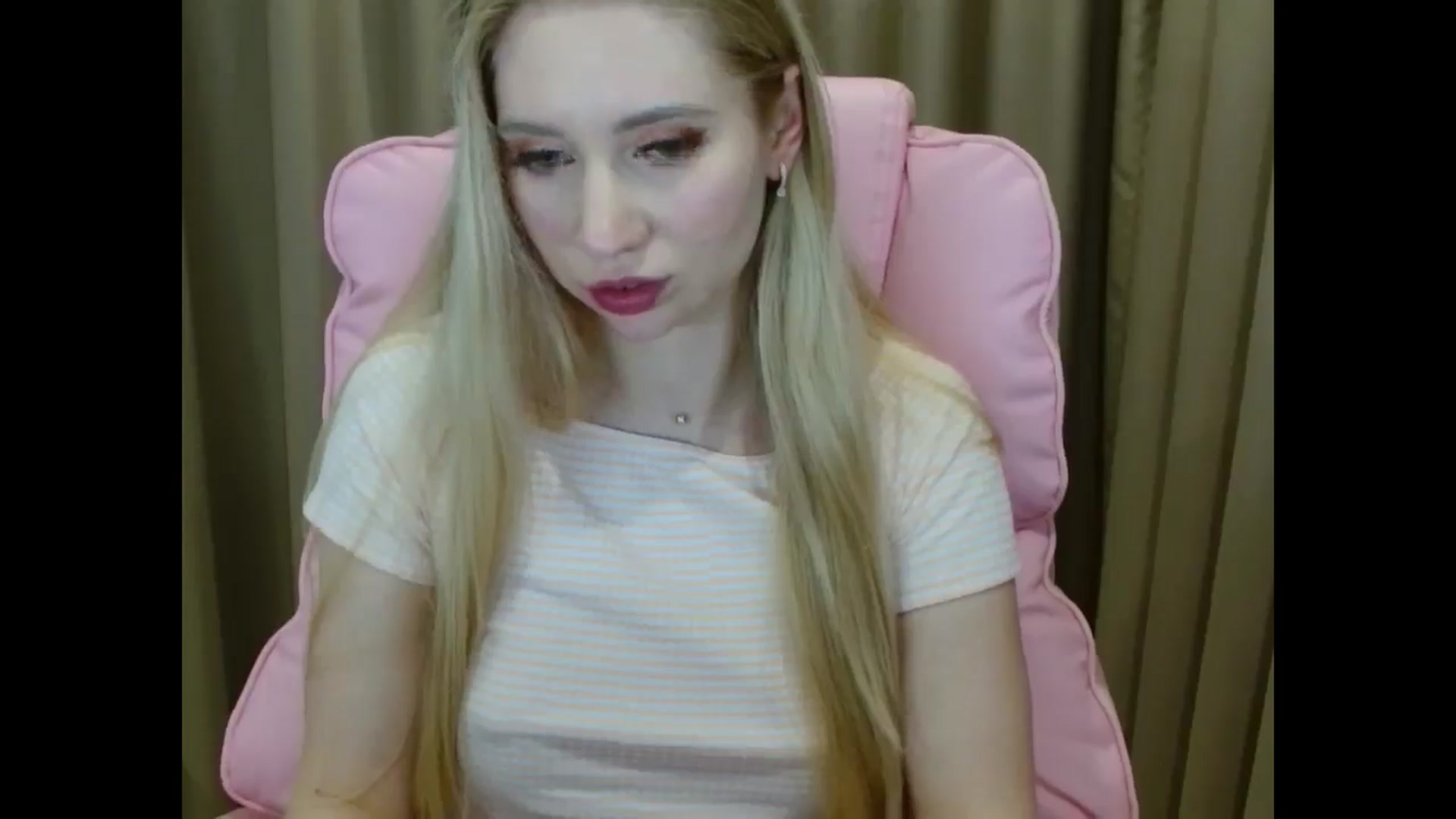Gallery image thumbnail from Miss_Sylvia's myfreecams stream on, 04/07/2025, 20:27 image 20 of 20