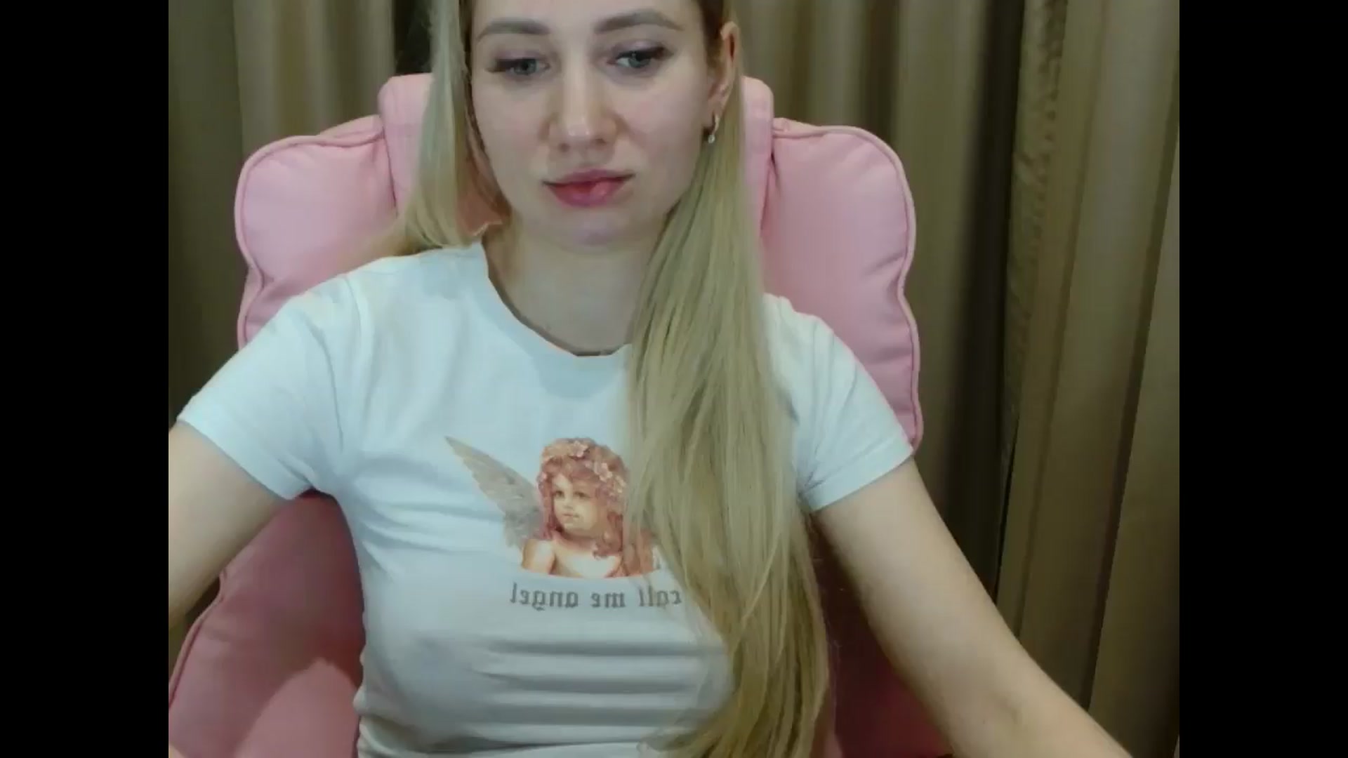 Gallery image thumbnail from Miss_Sylvia's myfreecams stream on, 04/08/2025, 18:35 image 5 of 20