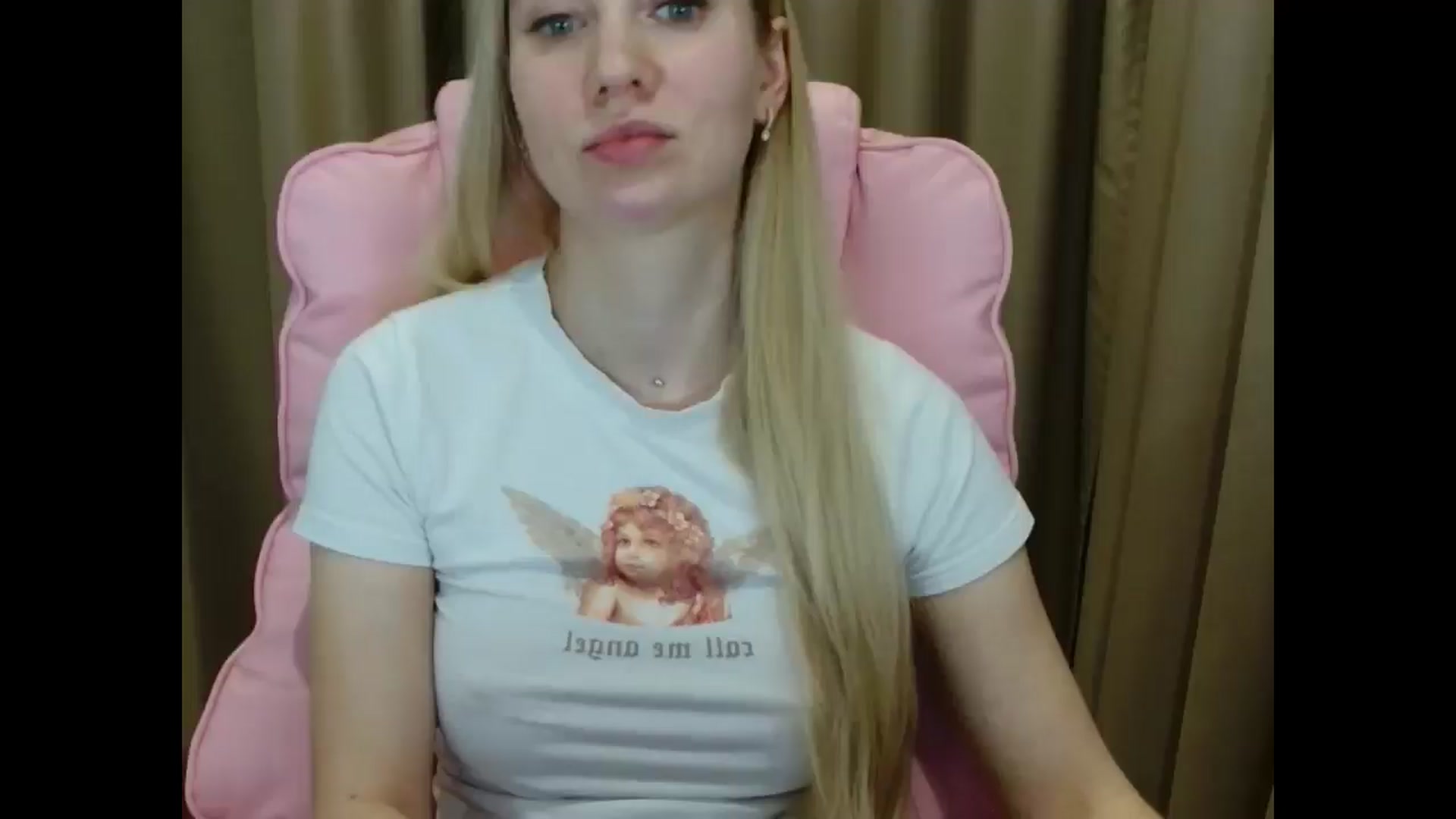 Gallery image thumbnail from Miss_Sylvia's myfreecams stream on, 04/08/2025, 18:35 image 14 of 20
