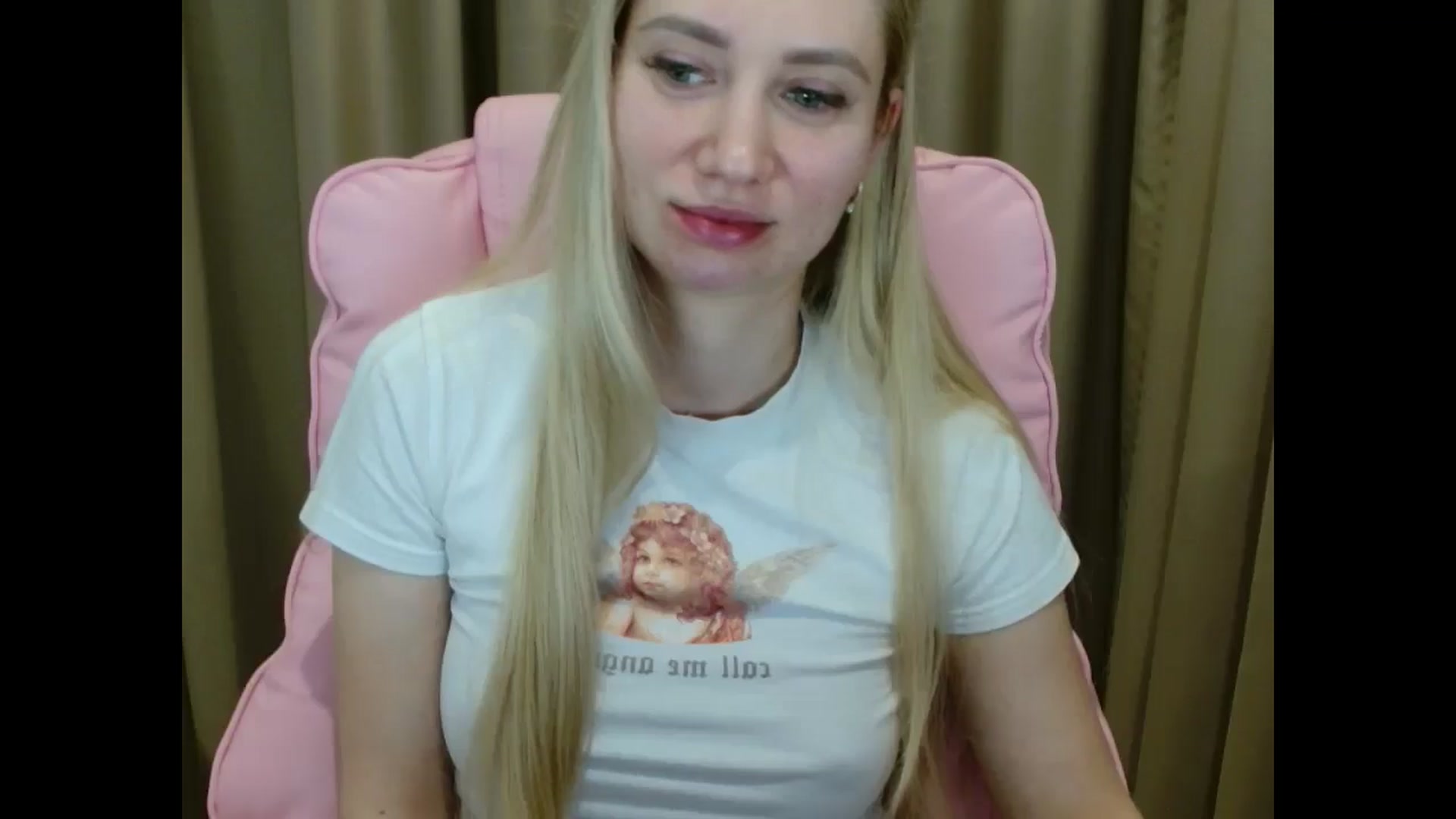 Gallery image thumbnail from Miss_Sylvia's myfreecams stream on, 04/08/2025, 19:17 image 4 of 20