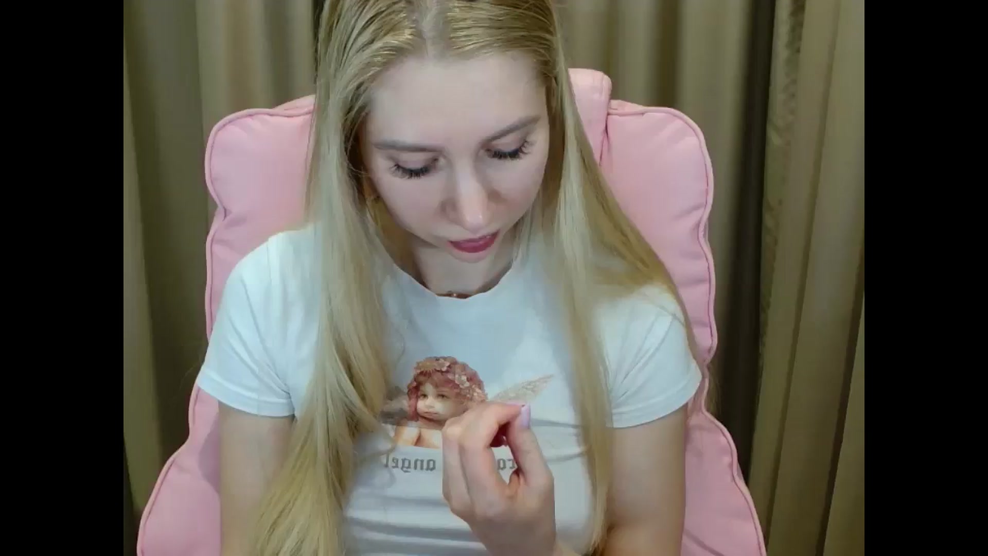 Gallery image thumbnail from Miss_Sylvia's myfreecams stream on, 04/08/2025, 19:17 image 14 of 20